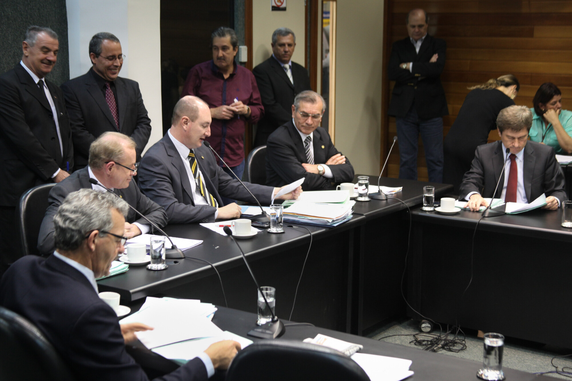 CCJ aprova fim do voto secreto na Assembleia