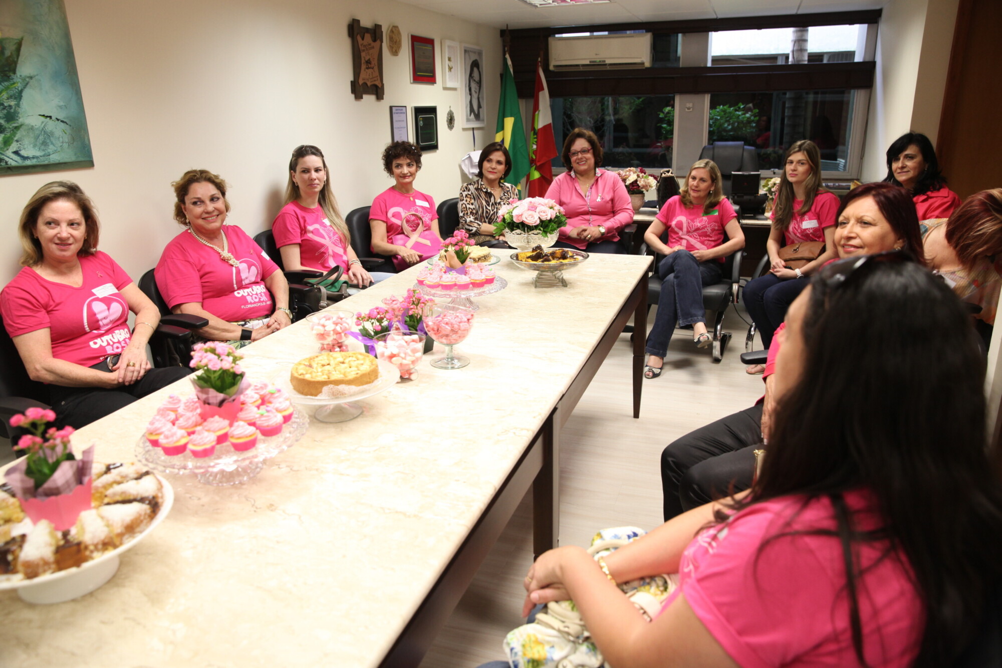 Café celebra sucesso da edição 2013 da campanha Outubro Rosa