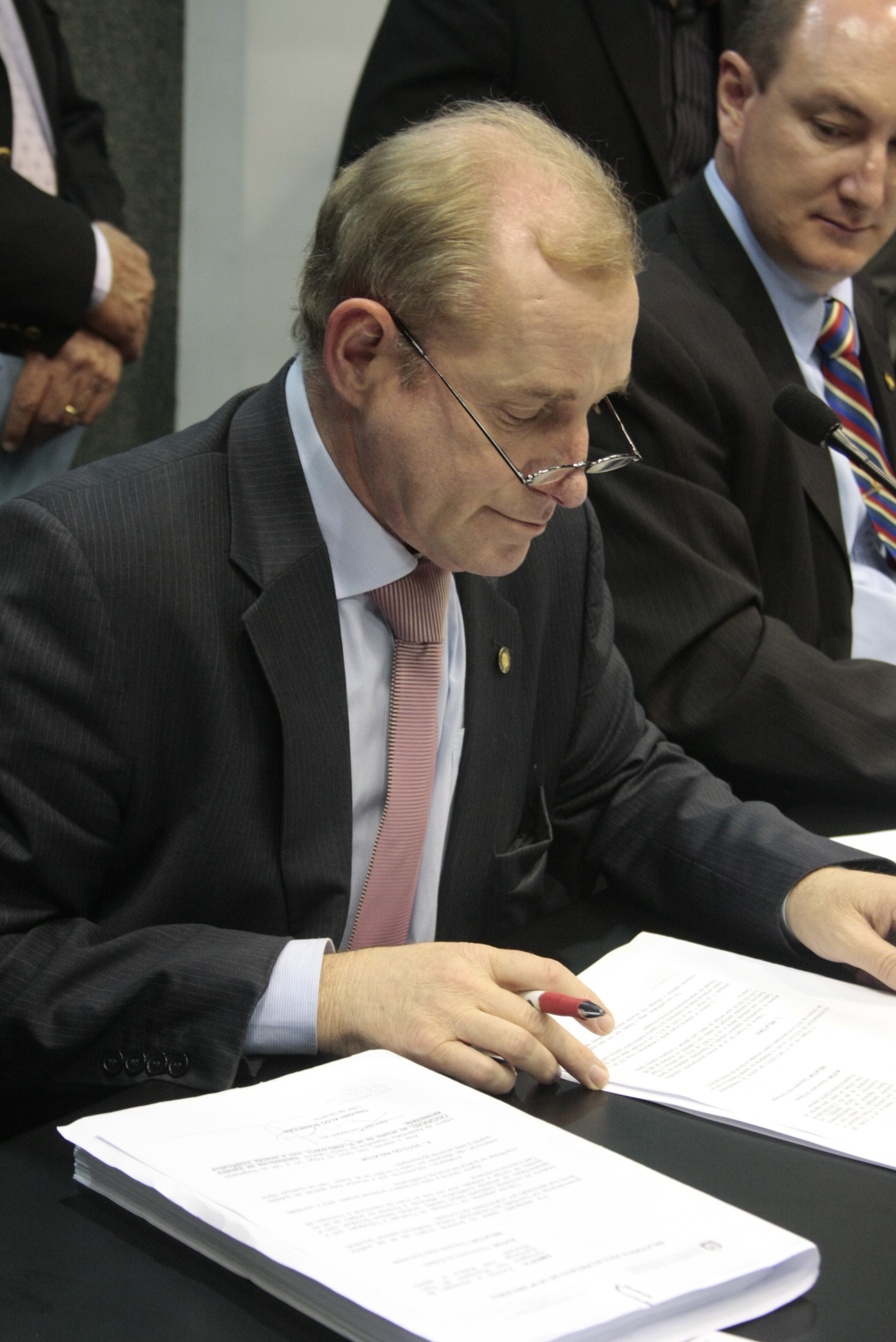 Deputado Aldo Schneider (PMDB). Comissão de Constituição e Justiça. Foto: Leonardo Gonçalves / Agência AL