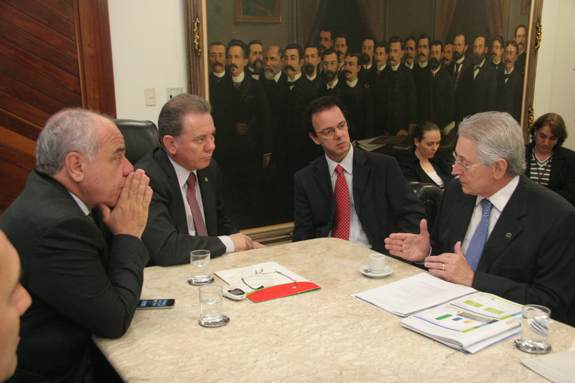 Fiesc apresenta programa para aumentar escolaridade dos trabalhadores