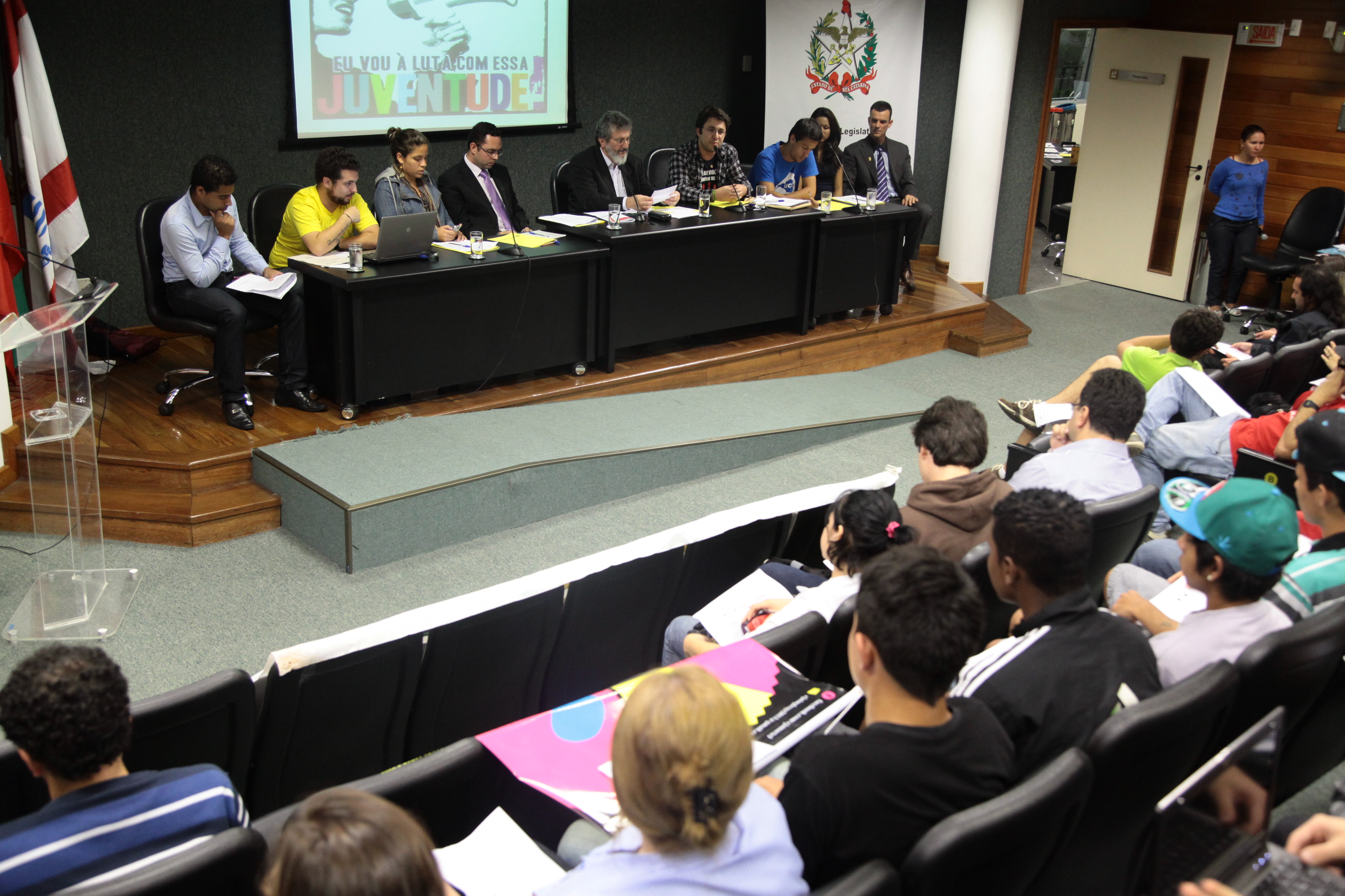 Audiência Pública sobre o PL nº 284.5/2013, que institui o Conselho Estadual da Juventude de Santa Catarina. Foto: Miriam Zomer/ Agência AL