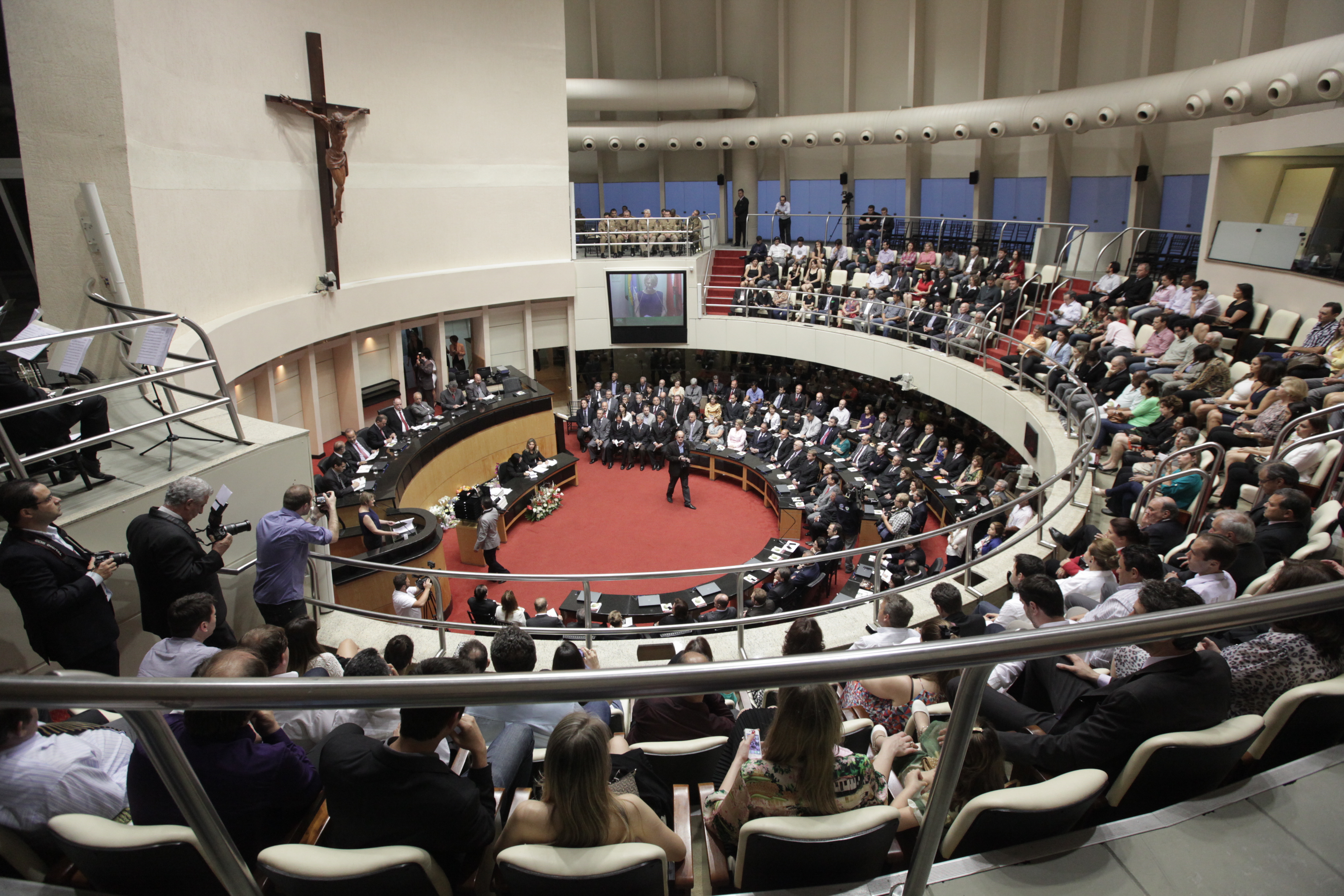 Sessão Solene da Comenda do Legislativo. Foto: Lucas Gabriel Diniz/Agência AL