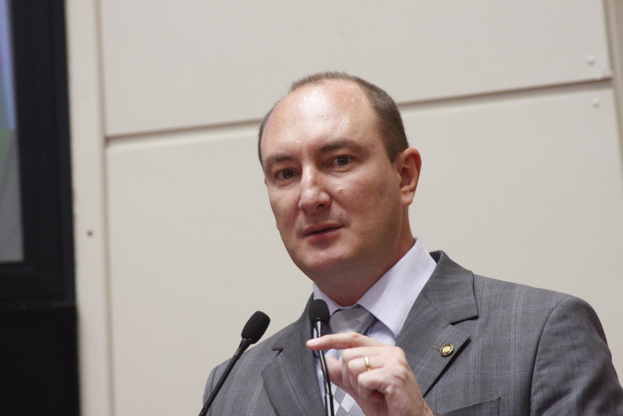 Deputado comenta falta de apoio para esporte amador no estado