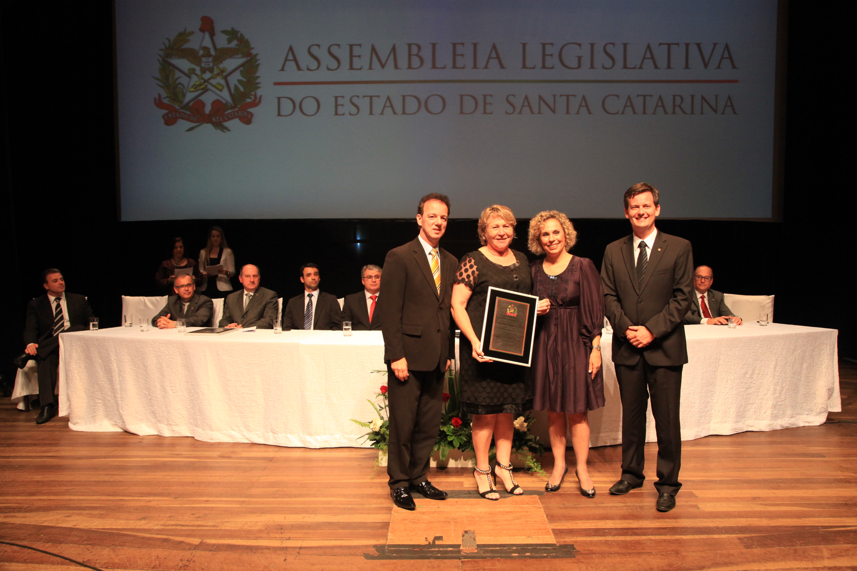Sessão Solene em homenagem ao Sindicato do Comércio Varejista de Blumenau - SINDILOJAS pela passagem do seu cinquentenário de Fundação. Foto: Miriam Zomer/Agência AL