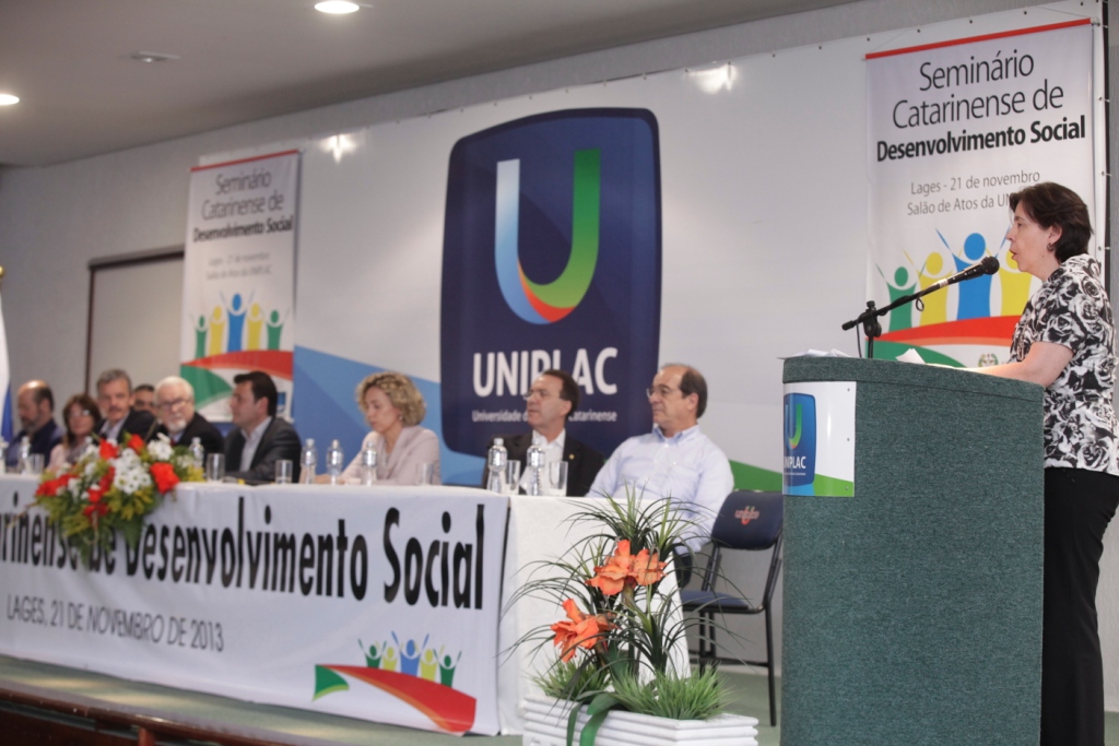 Seminário Catarinense  de Desnvolvimento Social   Palestra da Ministra Tereza Campello   Foto Carlos Kilian/Agencia AL