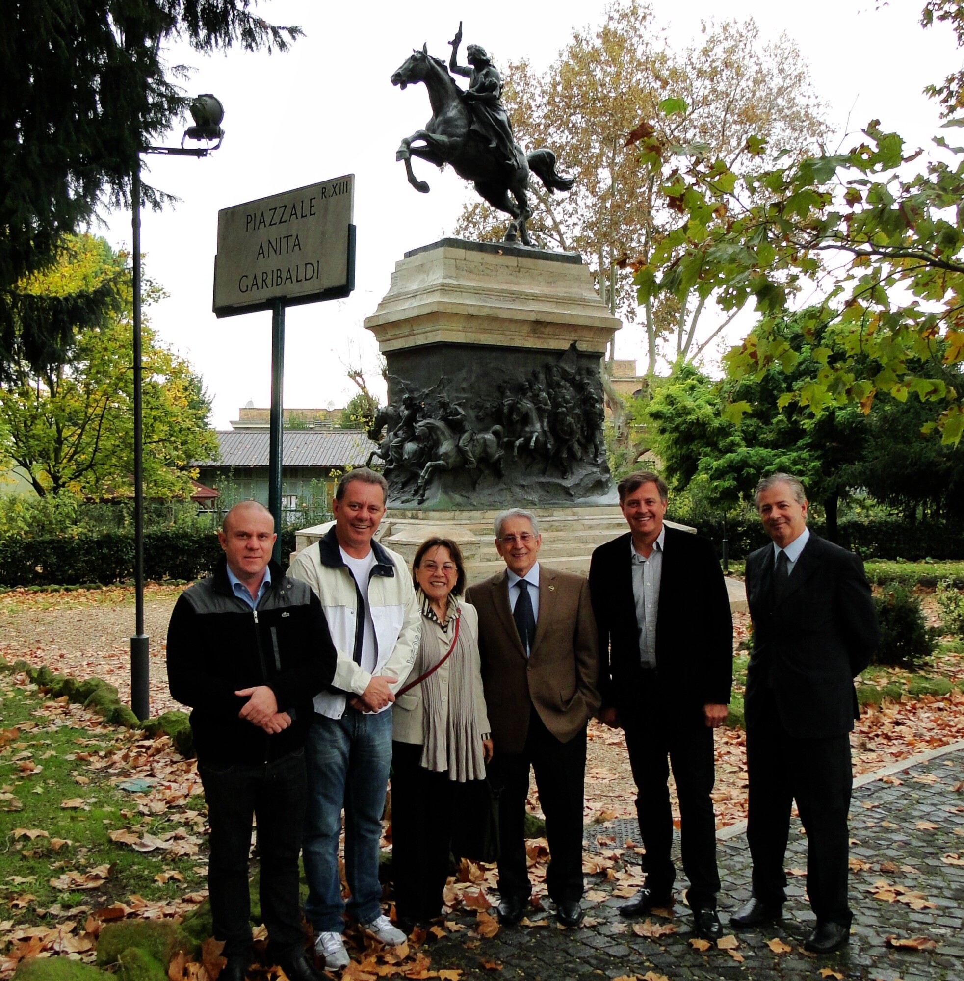 Visita ao Gianicolo, onde estão os restos mortais da heroína Anita Garibaldi. Foto: Sérgio Alexandre Medeiros