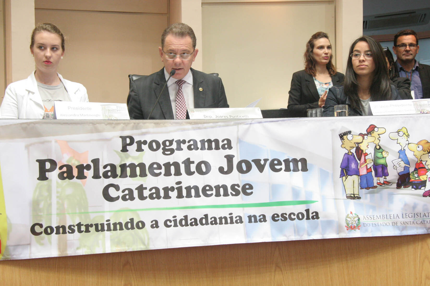 Parlamento Jovem é encerrado com Sessão Plenária
