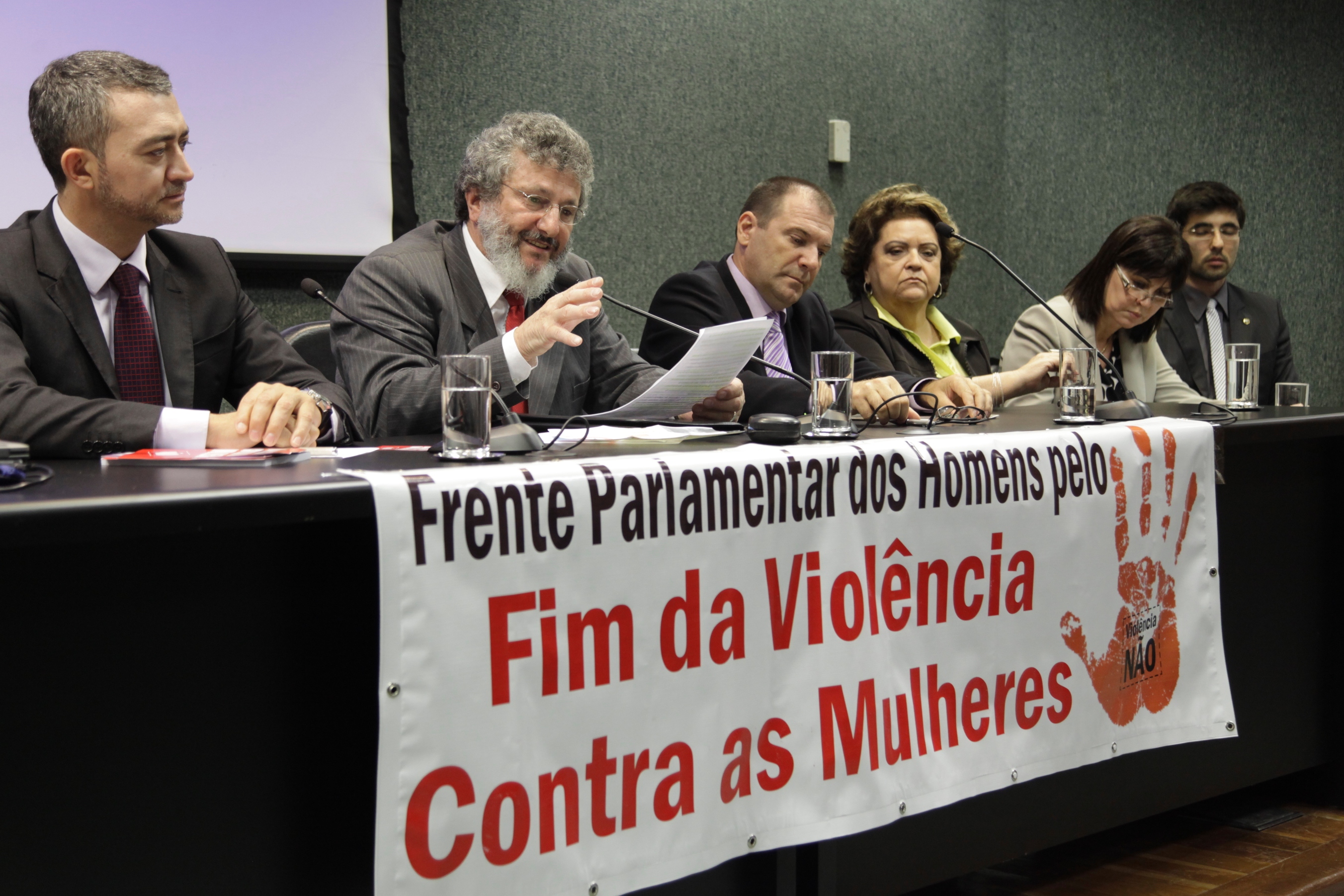 Lançamento da Frente Parlamentar dos Homens pelo fim da Violência contra as Mulheres
