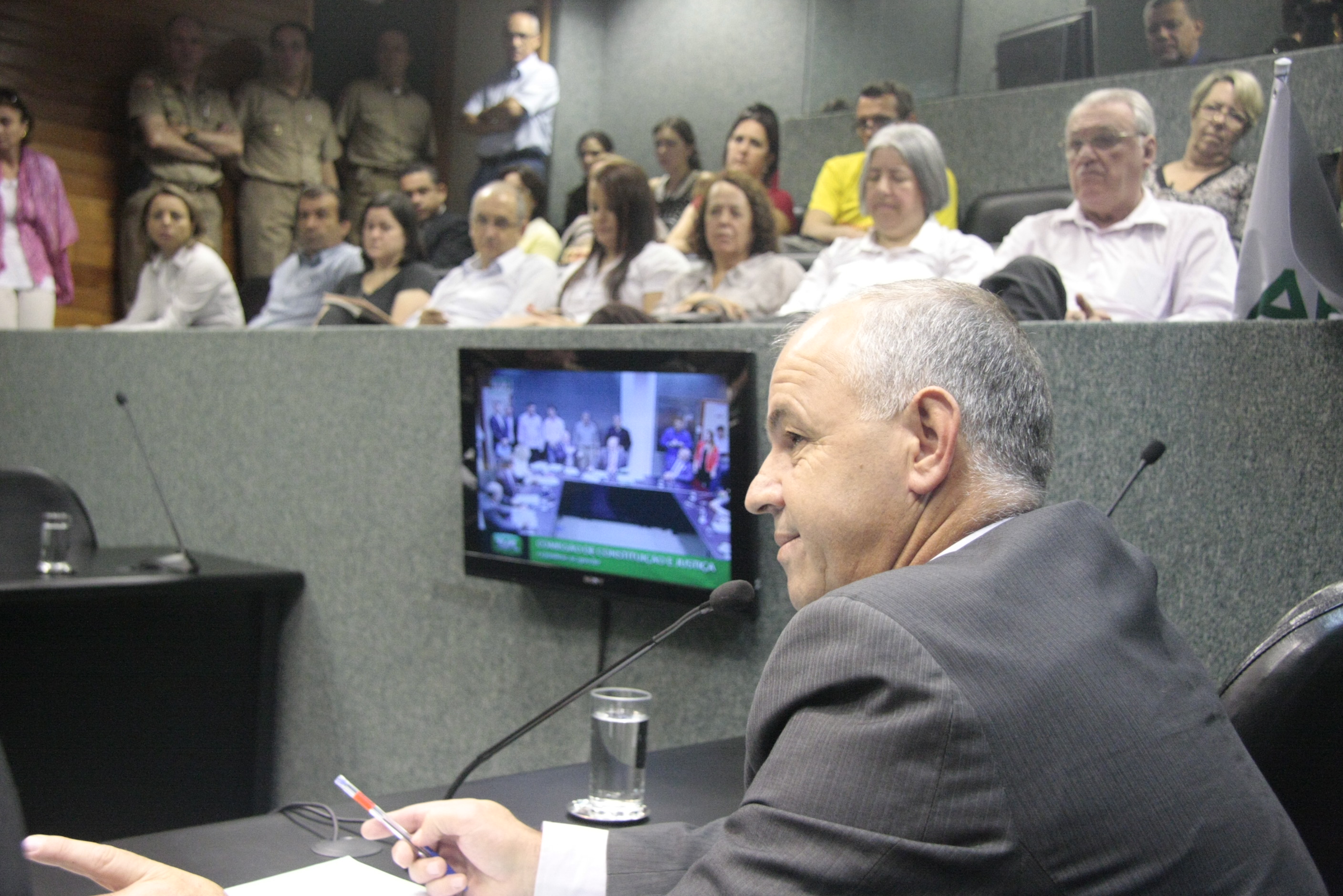 Reunião da Comissão de Constituição e Justiça. Foto: Fábio Queiroz / Agência AL