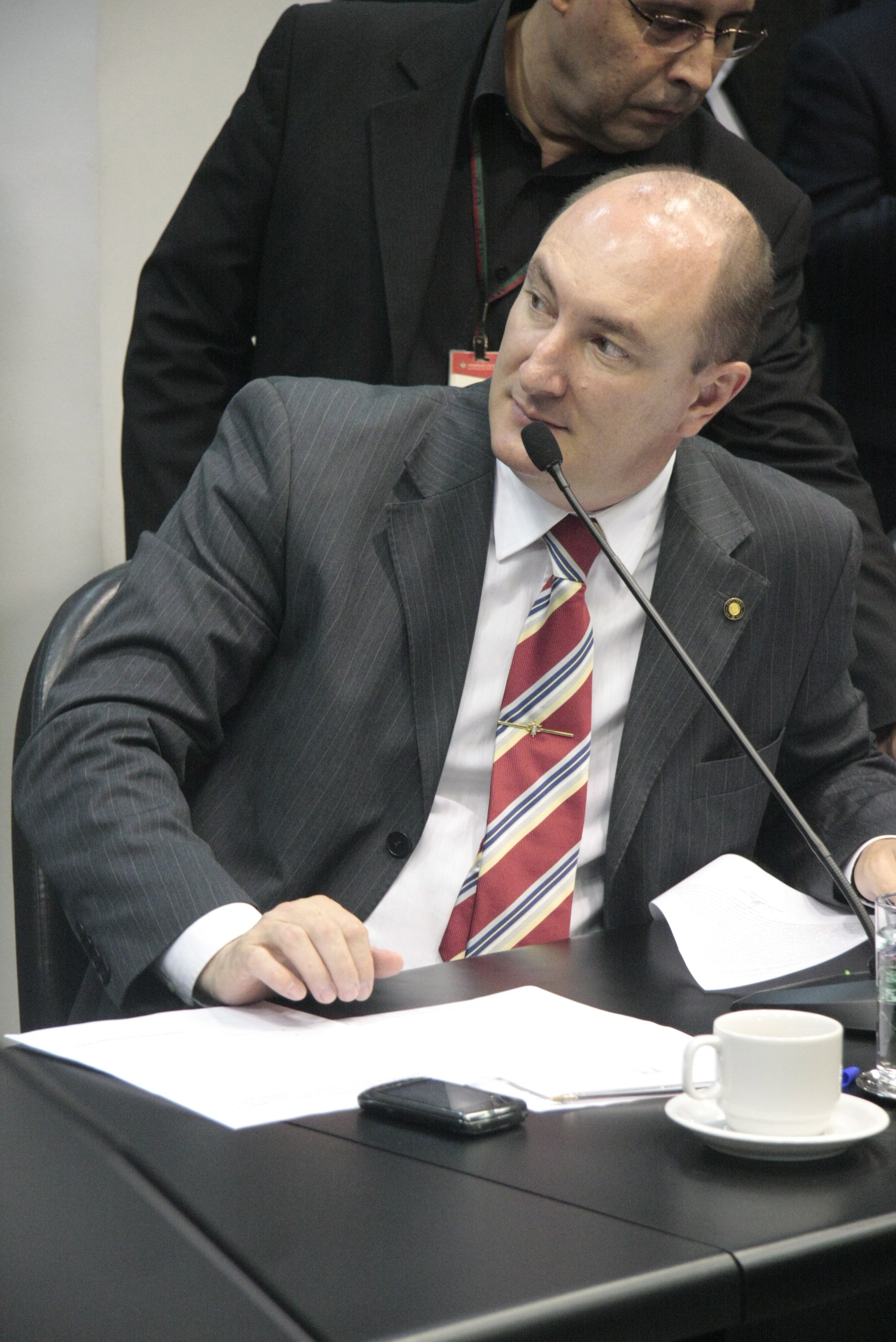 Deputado Mauro de Nadal (PMDB). Reunião da Comissão de Constituição e Justiça. Foto: Fábio Queiroz / Agência AL