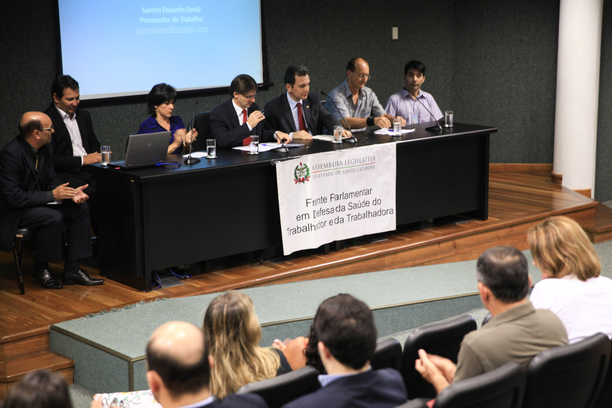 Pesquisa revela que trabalhadores catarinenses adoecem mais