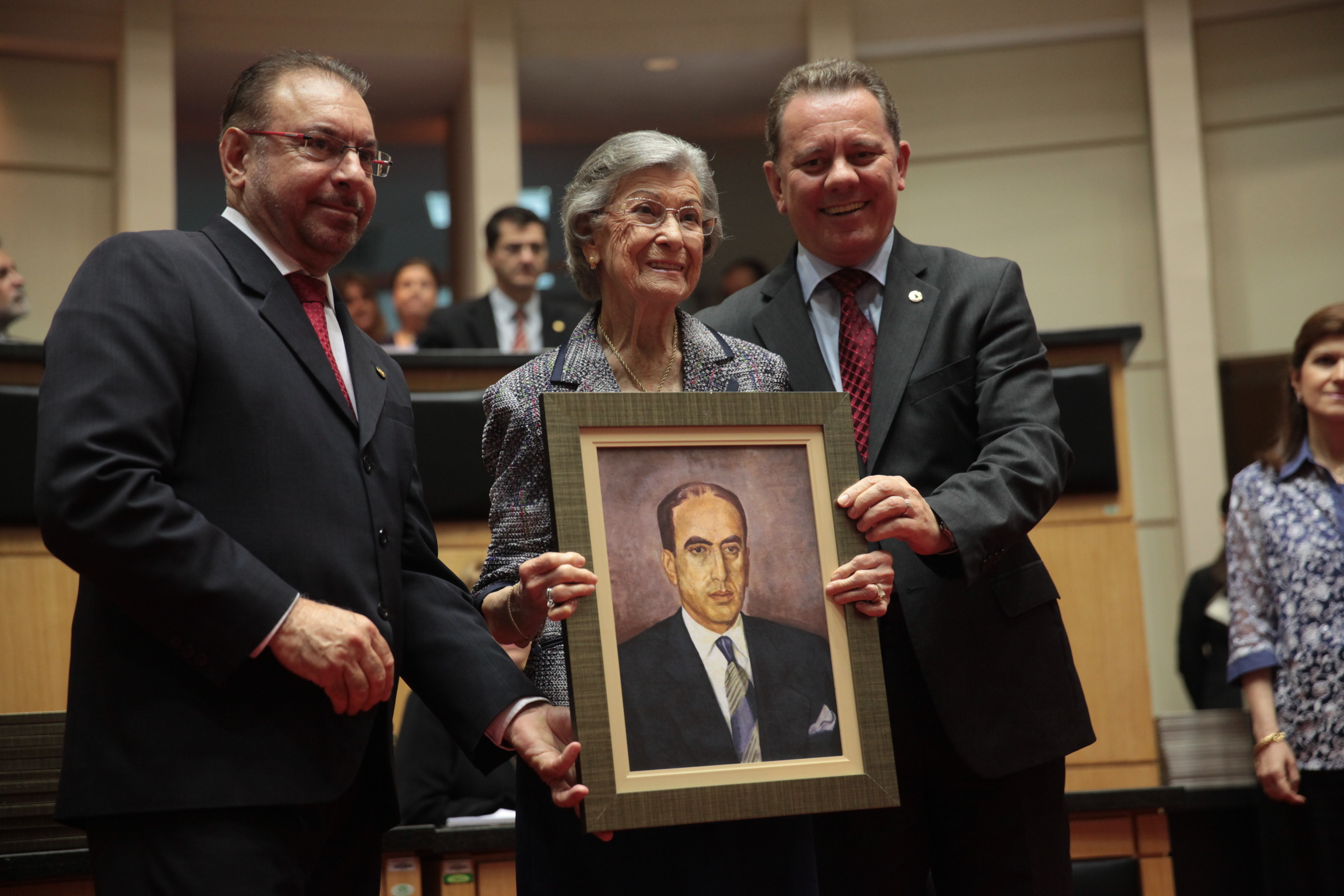 Déspina S. Boabaid recebe homenagem pelo esposo, deputado JOSÉ BOABAID – Presidente na 1ª Legislatura – 1947/1950 in memoriam