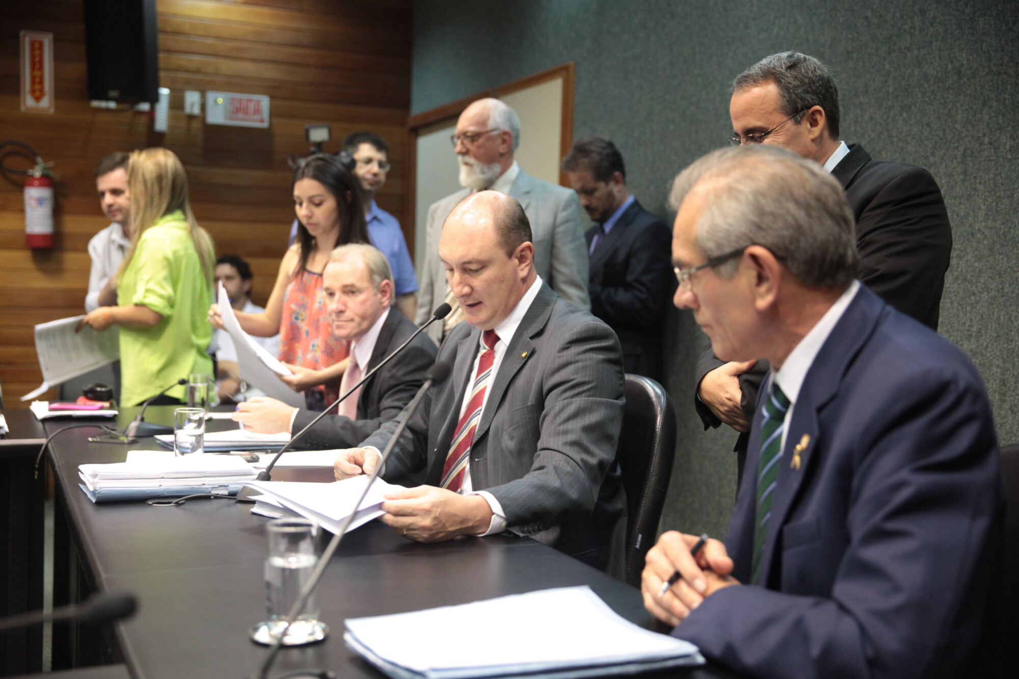 Pacote salarial do funcionalismo público será votado nesta quarta-feira (11)