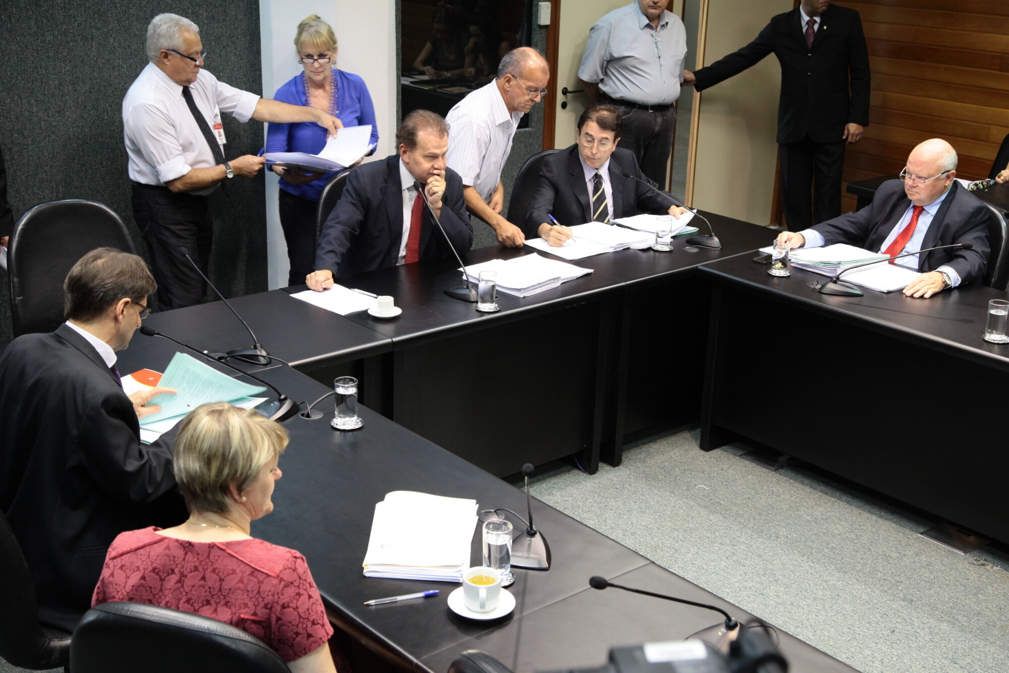 Acordo define votação do orçamento 2014 para esta quinta-feira (19)