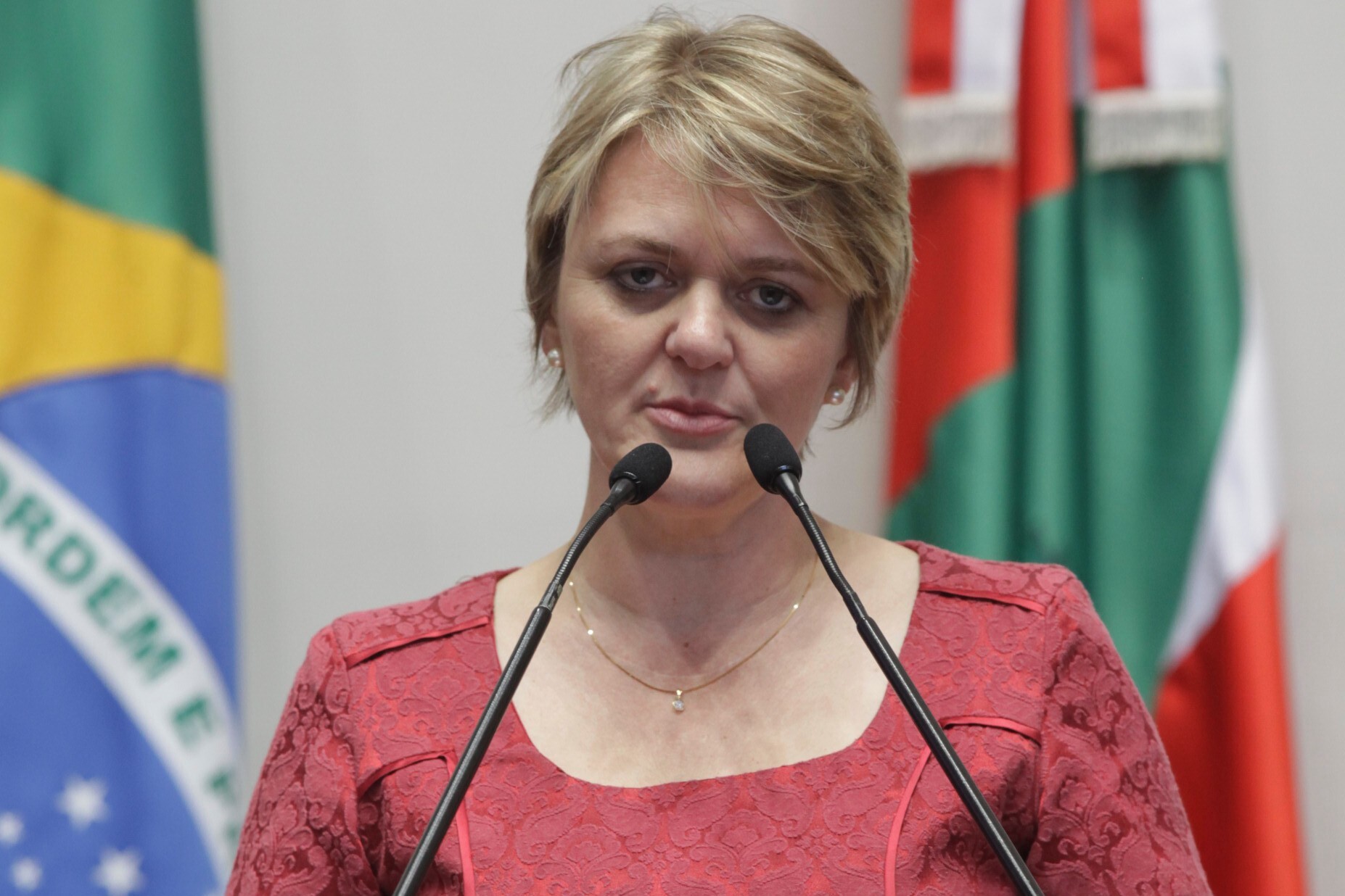 Luciane Carminatti enaltece programa da UFFS que inclui haitianos nos cursos de graduação
