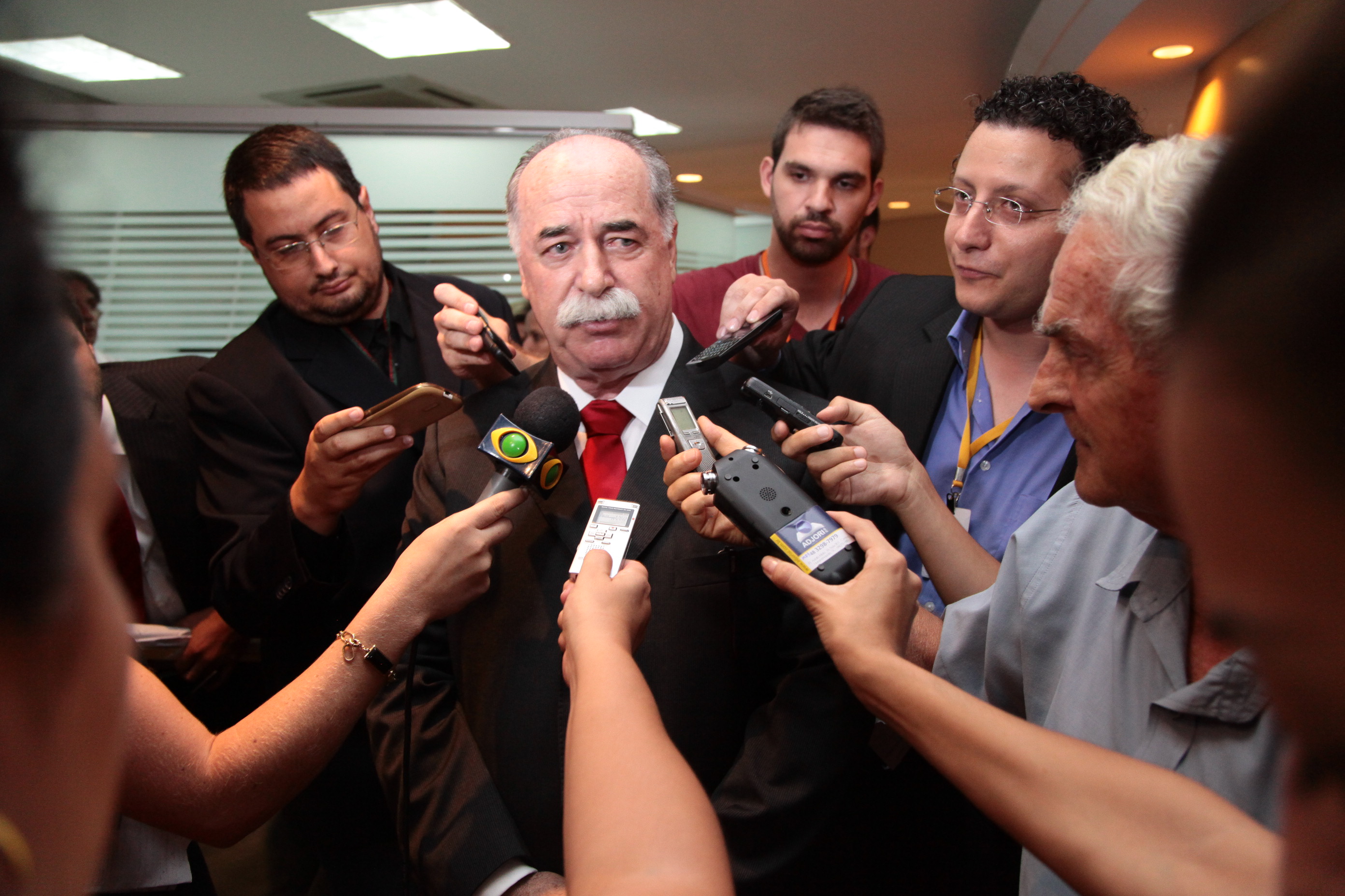 Entrevista Coletiva Deputado Romildo Titon (PMDB)