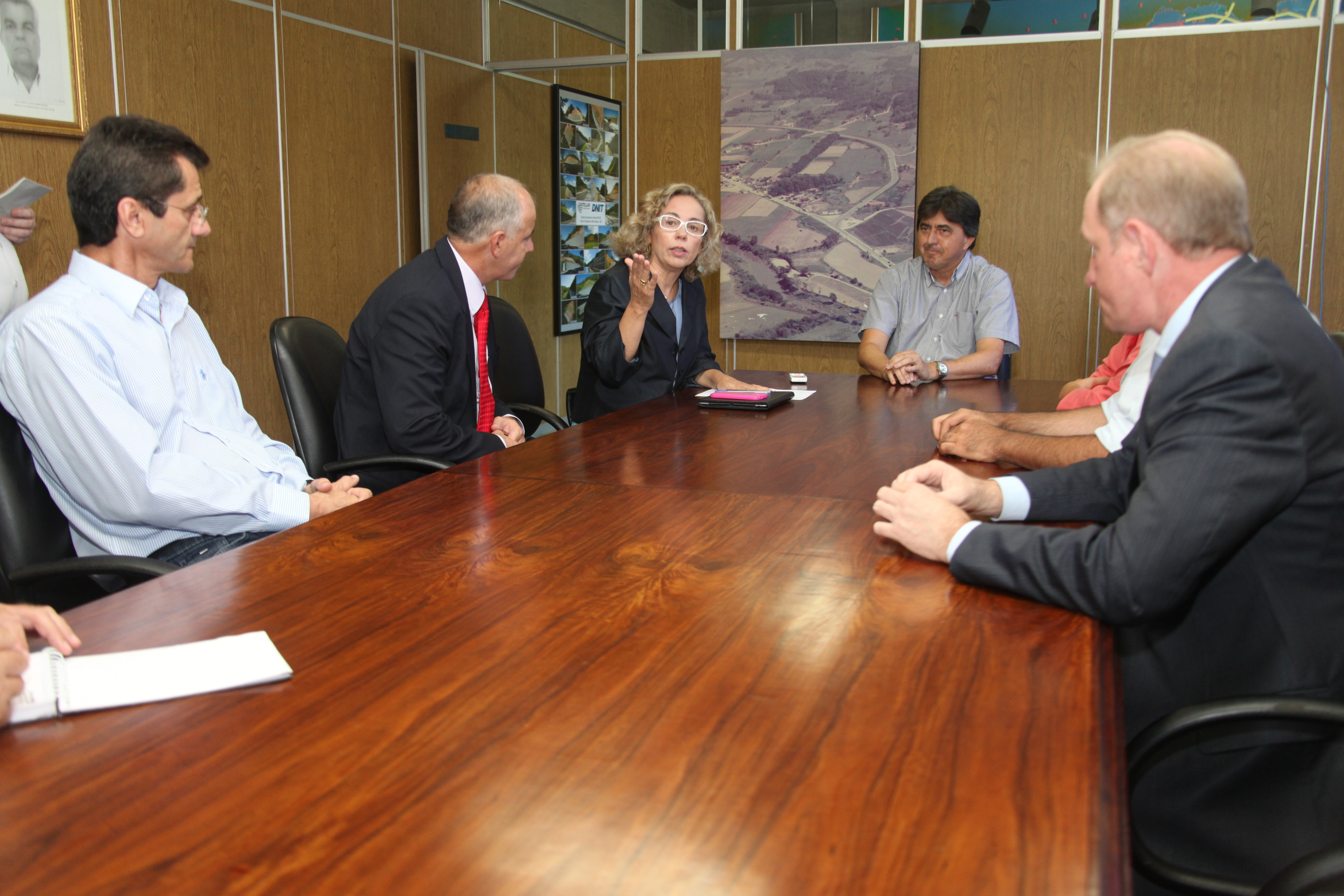 Reunião no DNIT para tratar da duplicação da BR 470. Foto: Fábio Queiroz / Agência AL