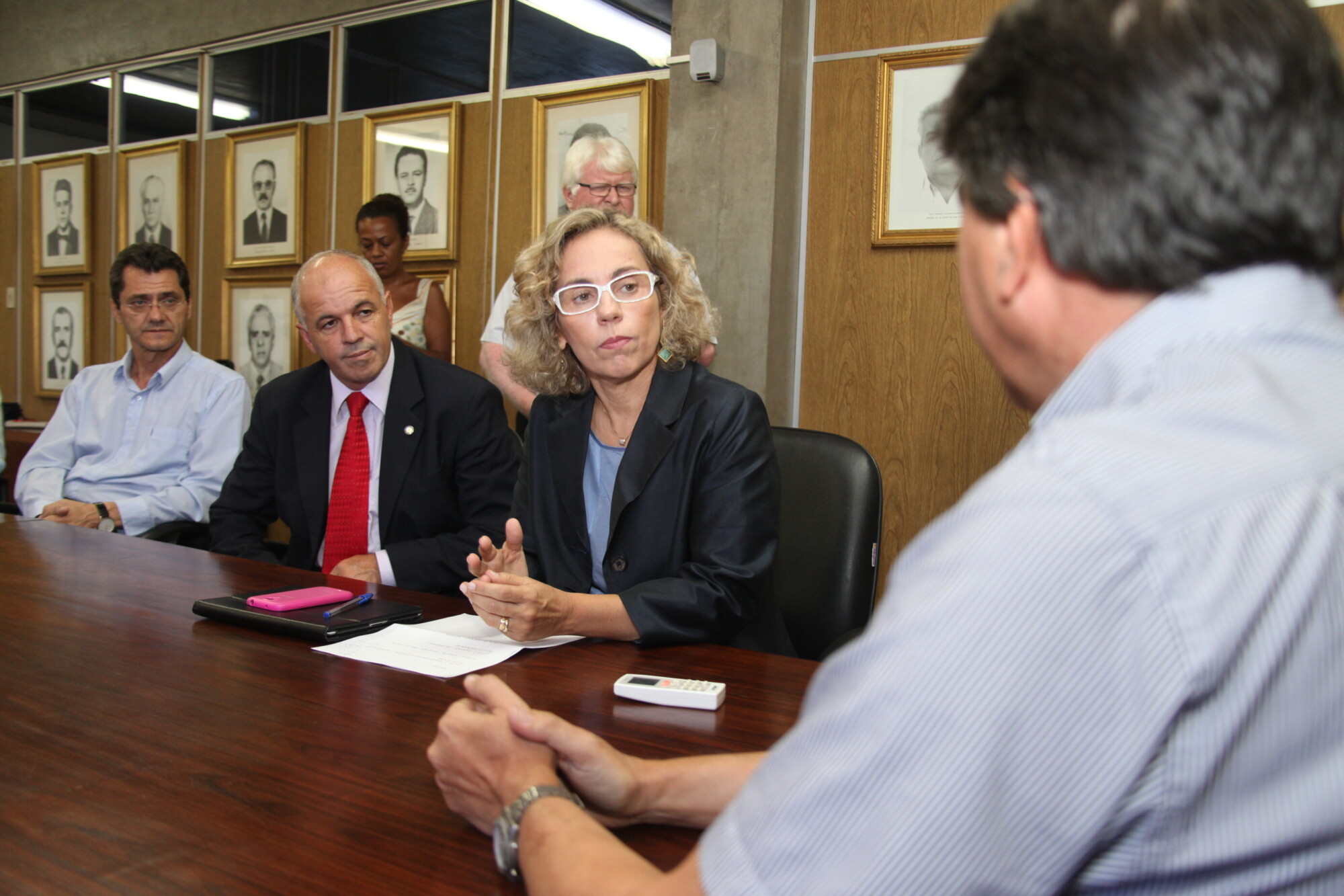 Parlamentares questionam atraso nas obras da BR-470