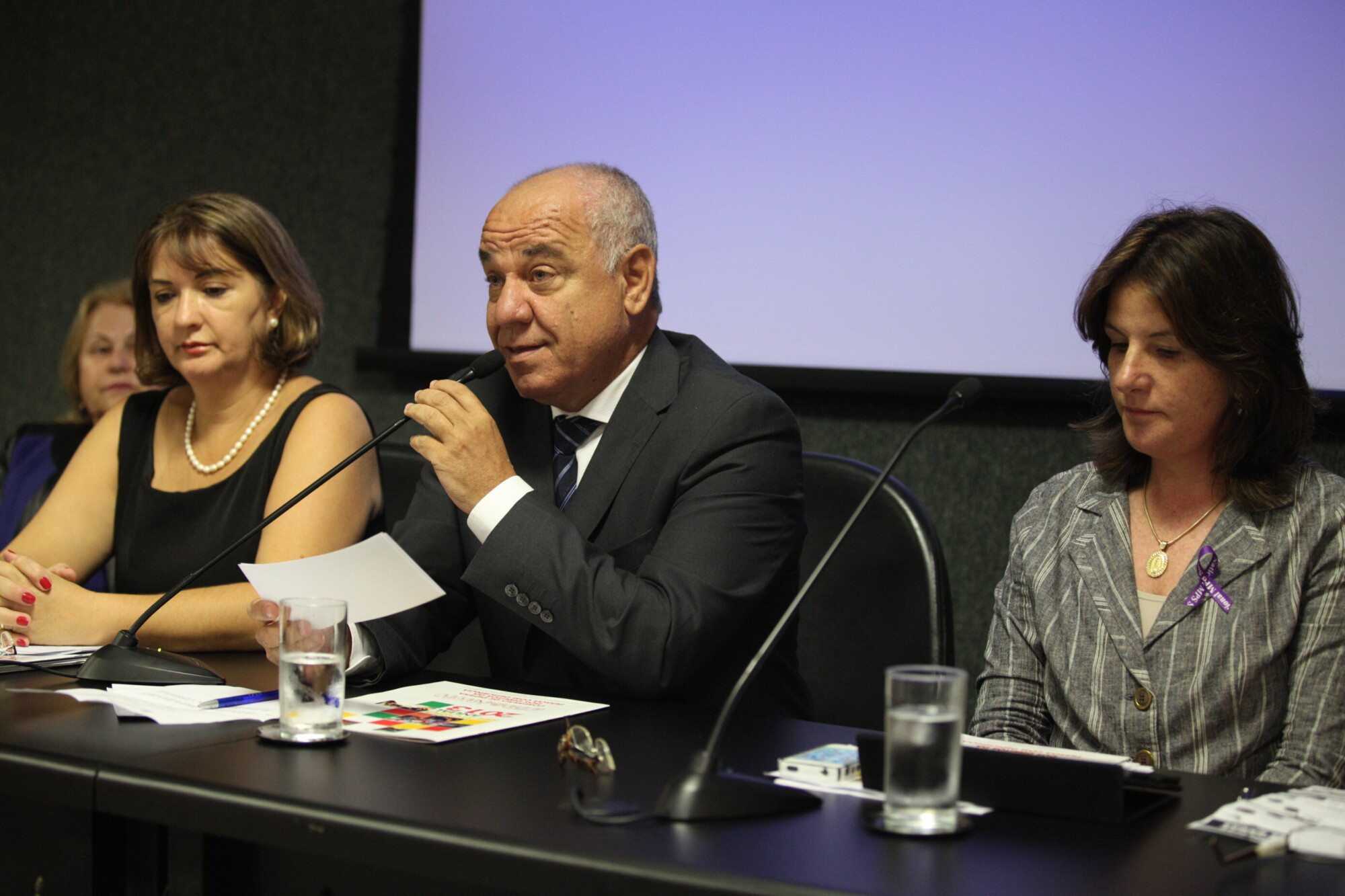 Fórum debate medidas para diagnóstico e tratamento de doenças raras no estado