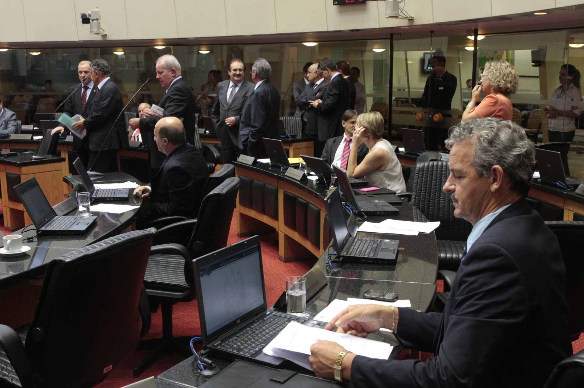 Deputados cobram medidas para agricultura e segurança