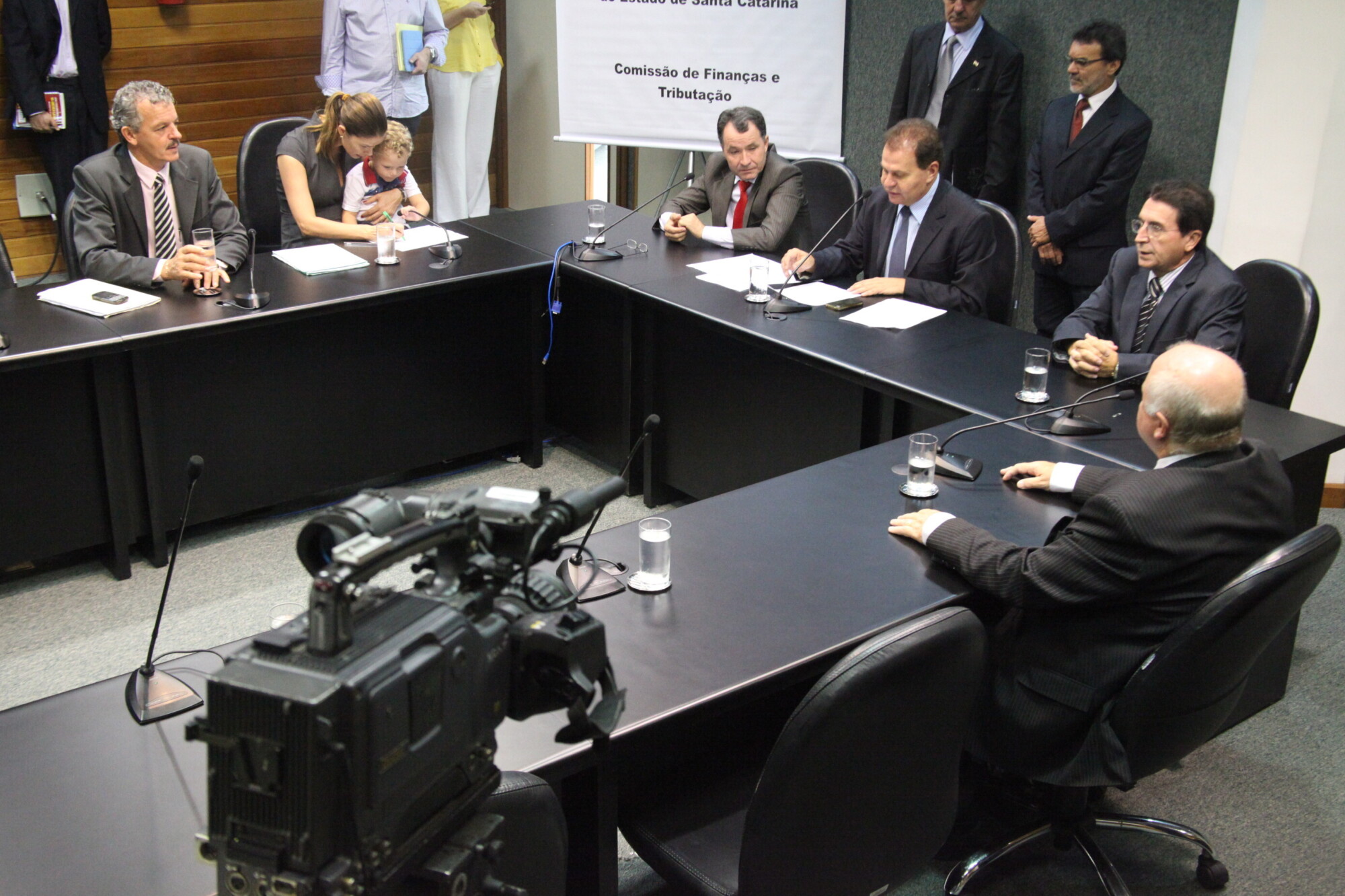 Finanças convocará governo para falar do Orçamento Regionalizado e Fundam