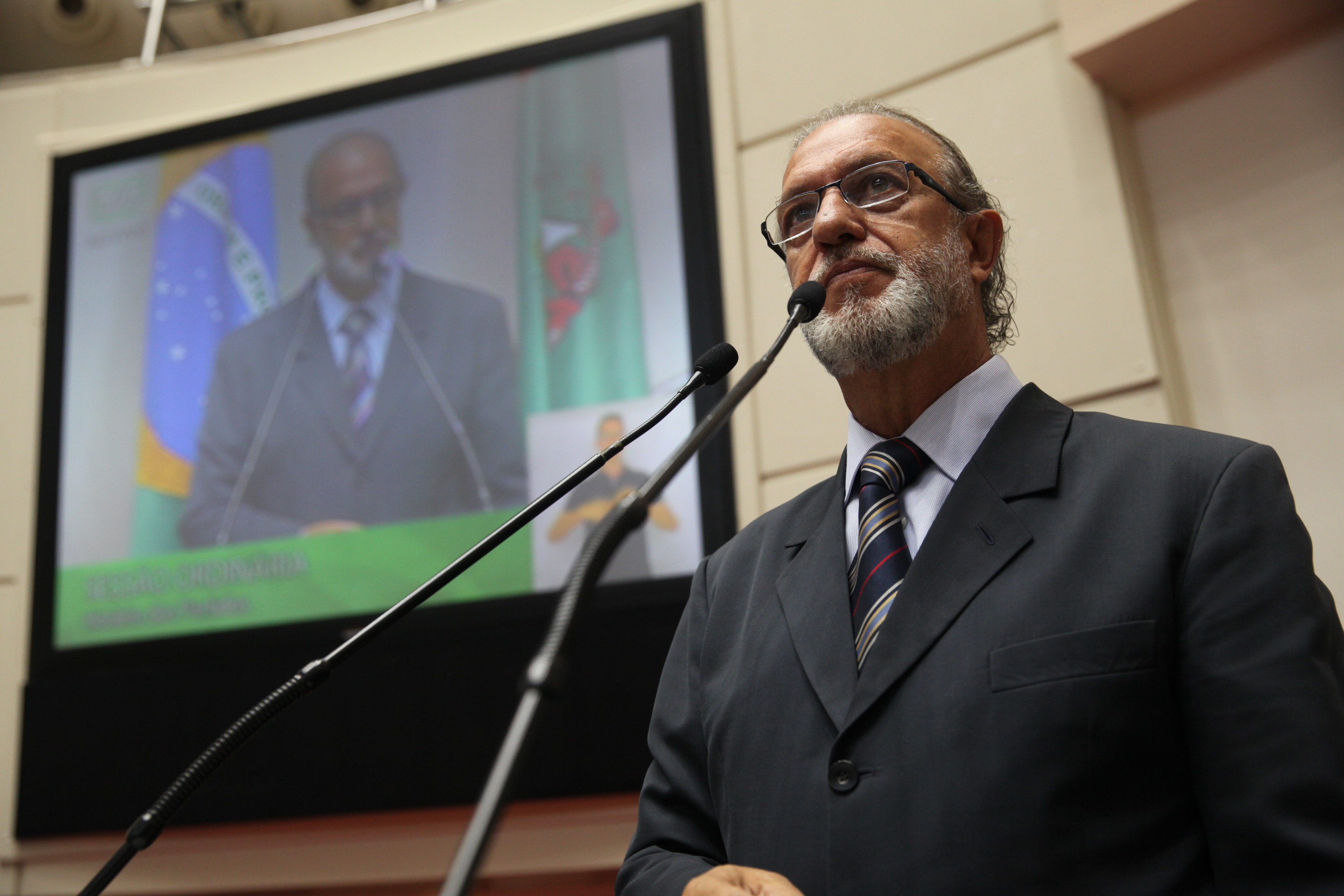 Sessão Plenária - Dep. Nilson Gonçalves - Foto: Lucas Gabriel Diniz / Agência AL