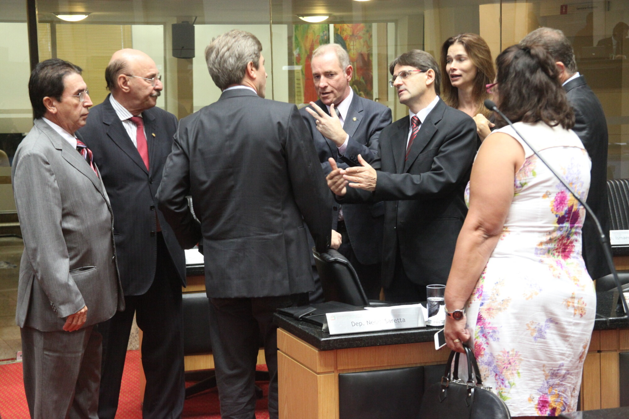 Durante a sessão, deputados repercutem afastamento de Romildo Titon