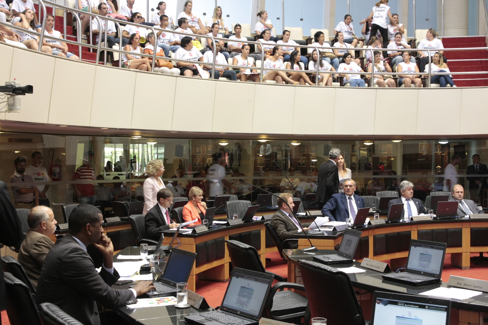 Parlamento catarinense inicia calendário especial nesta semana