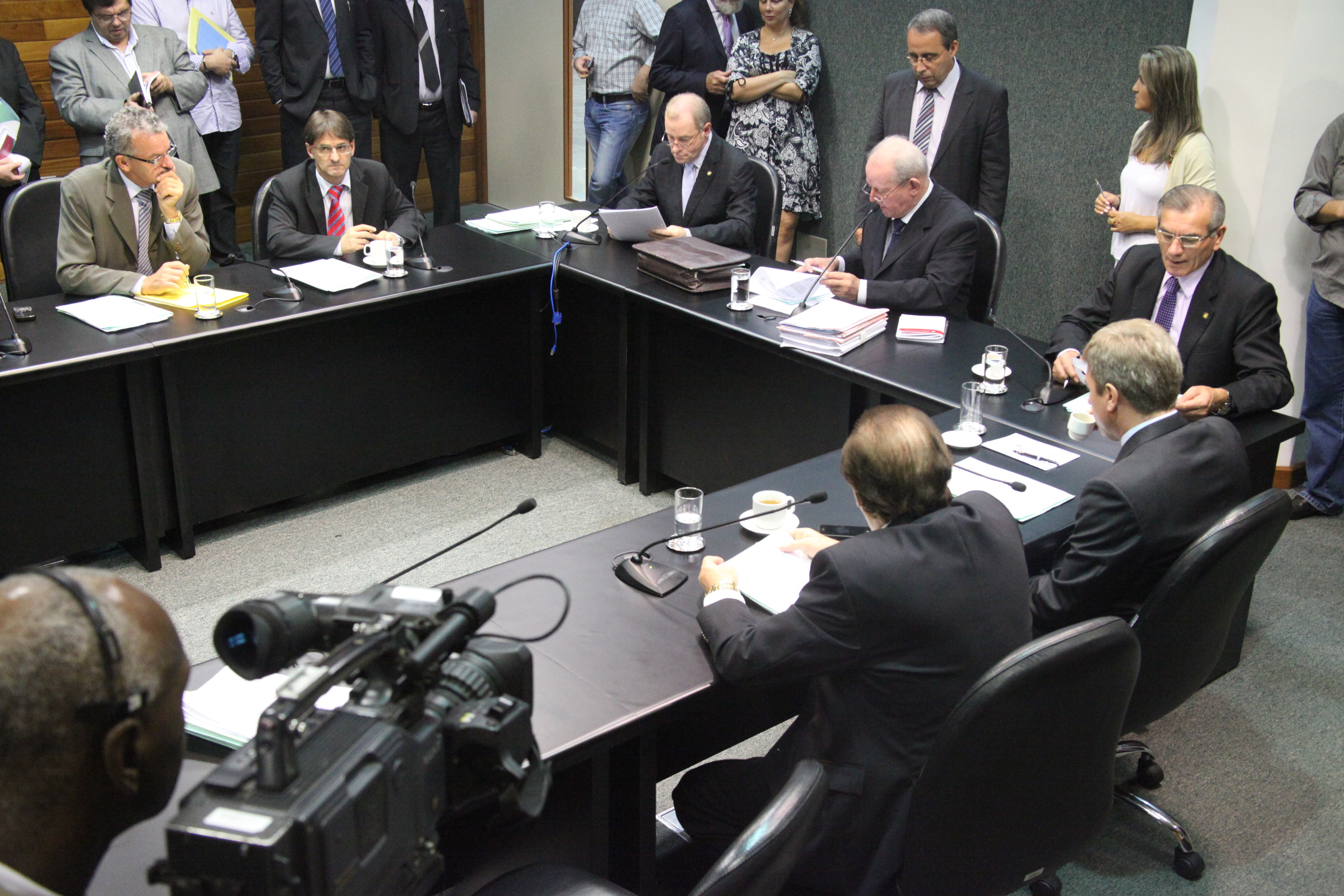 Reunião da Comissão de Constituição e Justiça. Foto: Fábio Queiroz / Agência AL