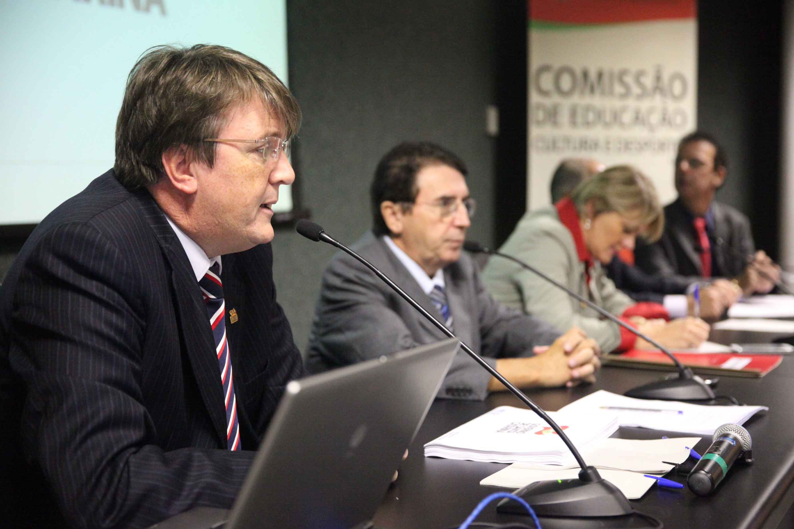Reunião da Comissão de Educação - Foto: Lucas Gabriel Diniz / Agência AL