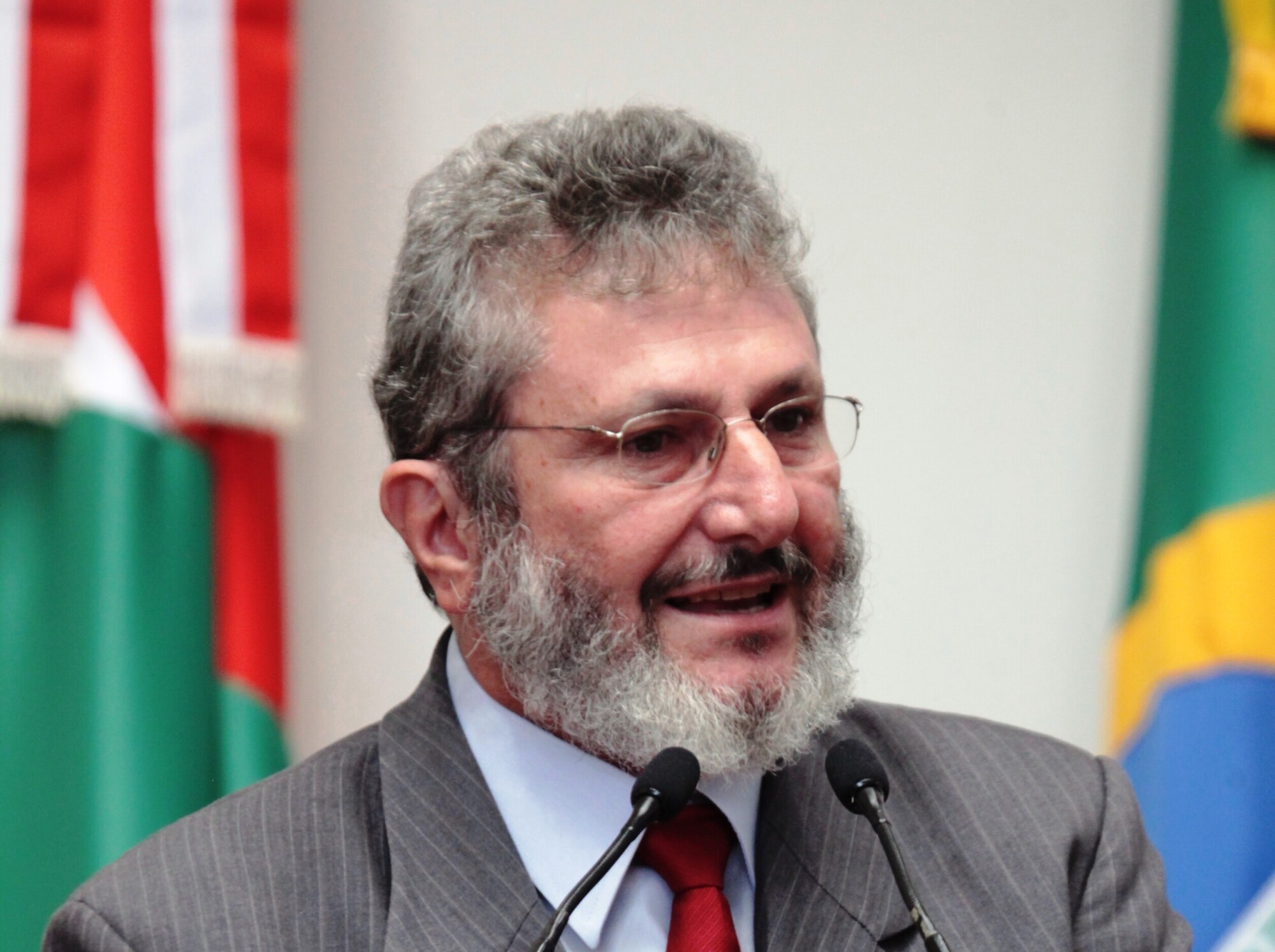 Padre Pedro: “Precisamos mudar a cultura machista impregnada na sociedade”