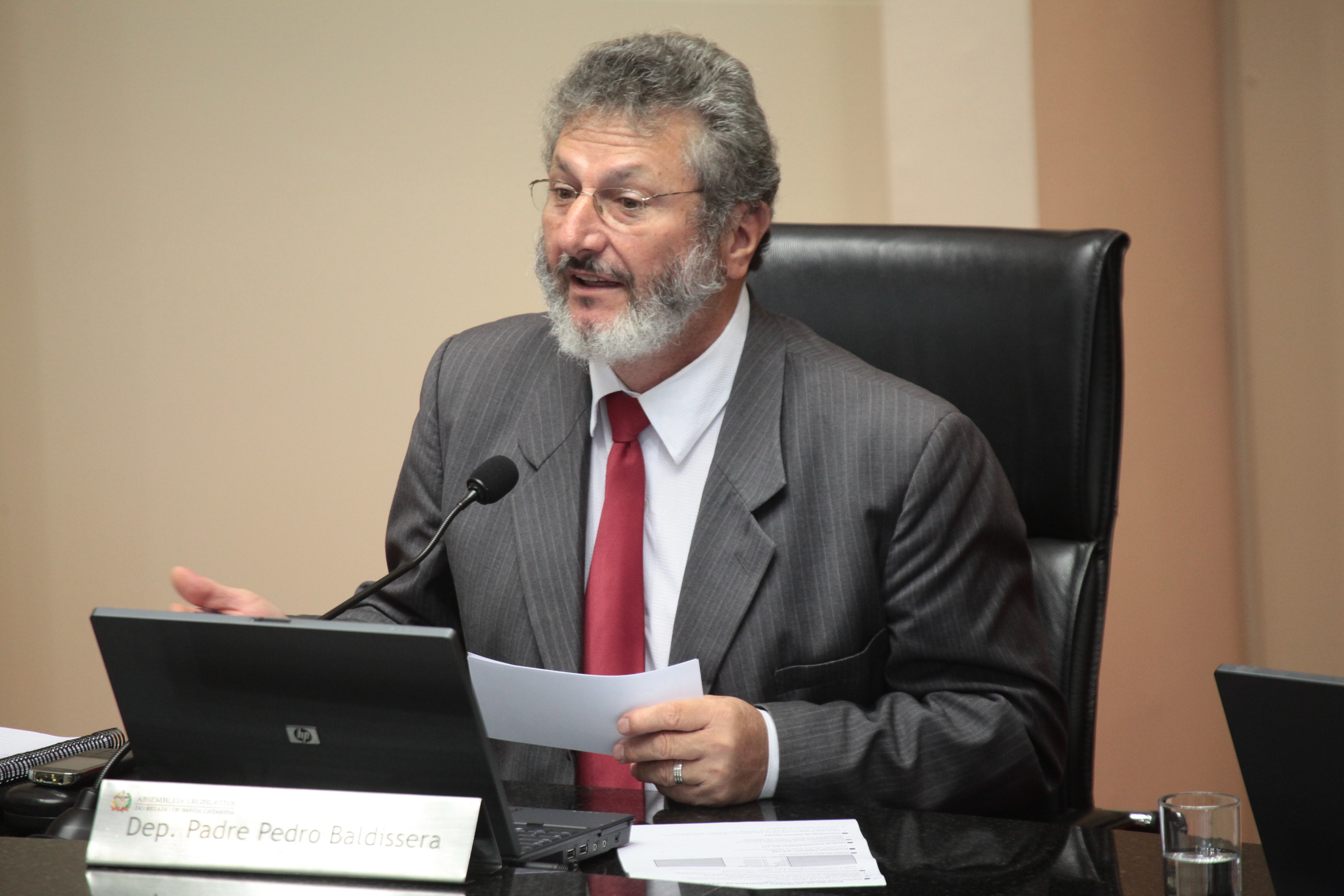 Deputado Padre Pedro Baldissera (PT) - Sessão Ordinária - Plenário Osni Regis. Fotos: Miriam Zomer/Agência AL
