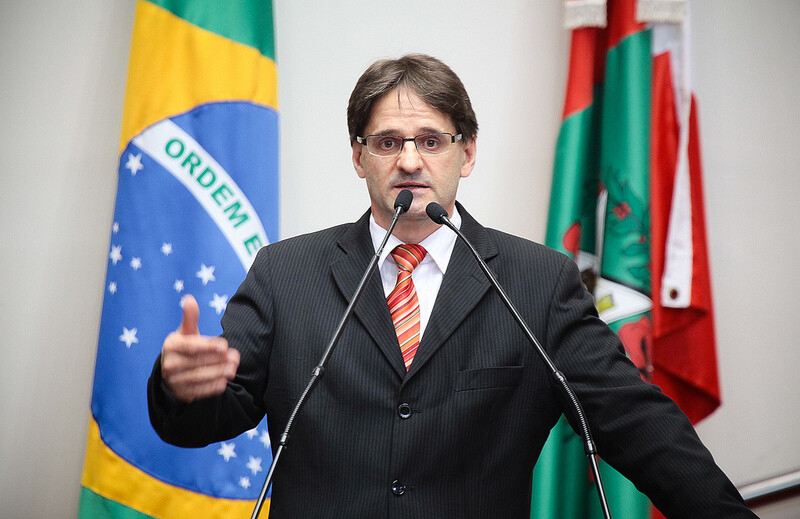 Saretta acompanha comitiva de Concórdia em audiência com o Badesc