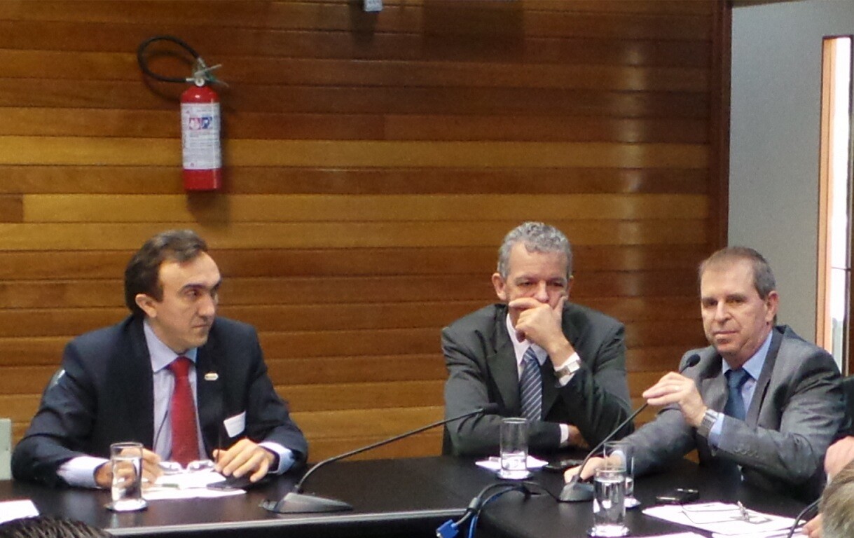 Deputado Eskudlark debate situação da Udesc de Palmitos e Pinhalzinho na Assembleia