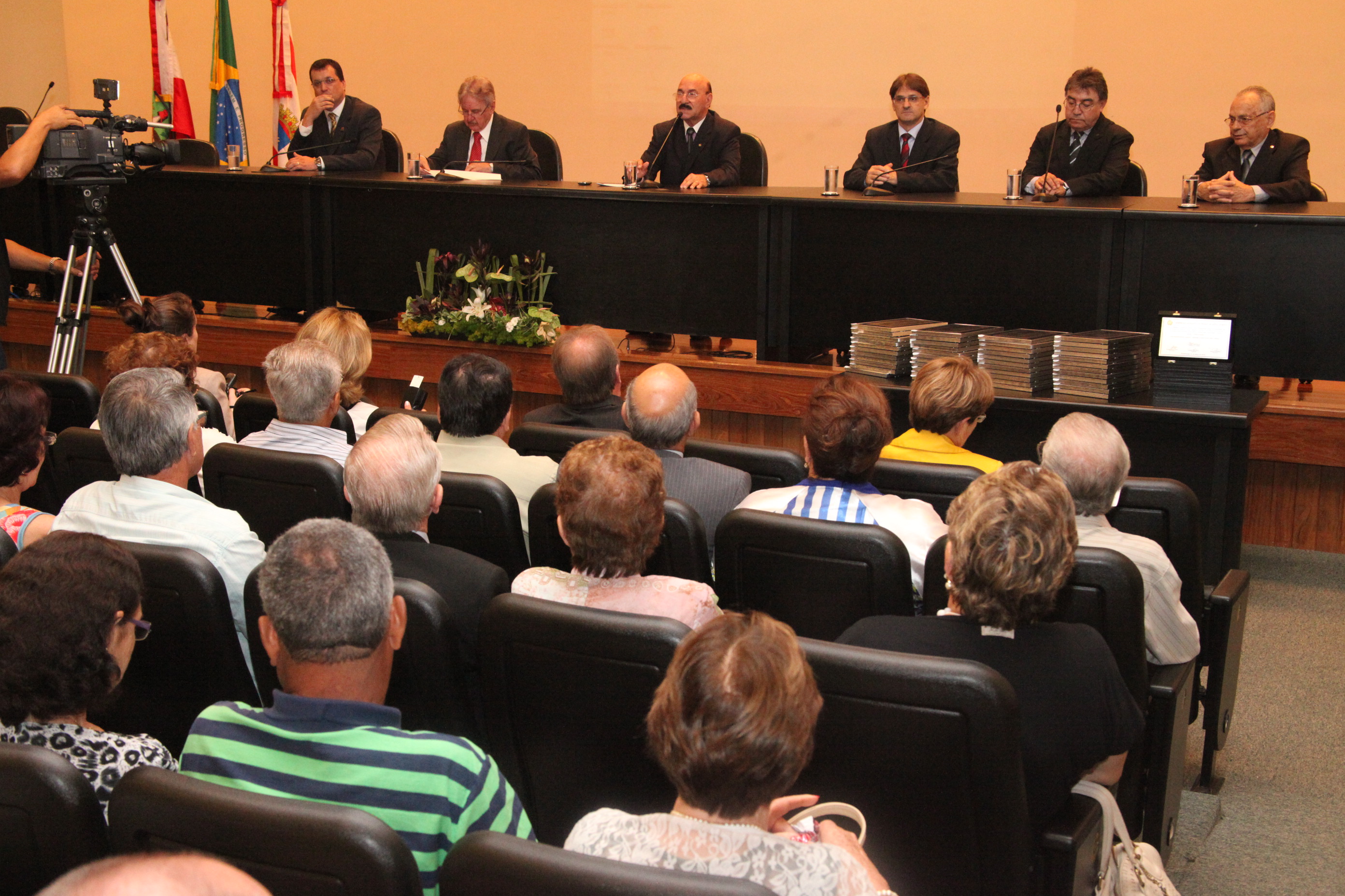 Ato Parlamentar Solene em homenagem aos Aposentados do Estado de Santa Catarina. Foto: Fábio Queiroz / Agência AL