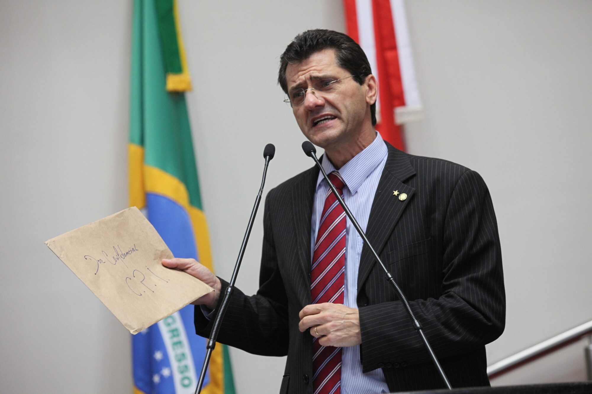 Jailson Lima pede a instalação de CPI para investigar MP/SC