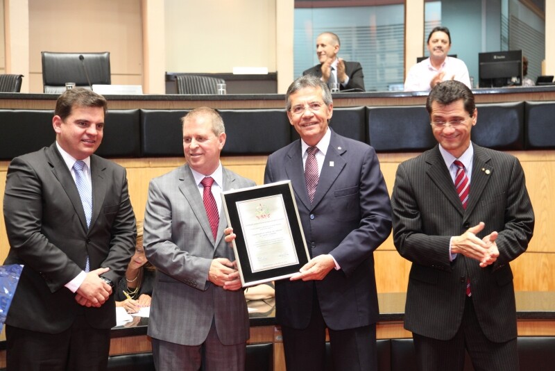 Sistema Sicoob foi homenageado em sessão especial da Assembleia proposta por Eskudlark