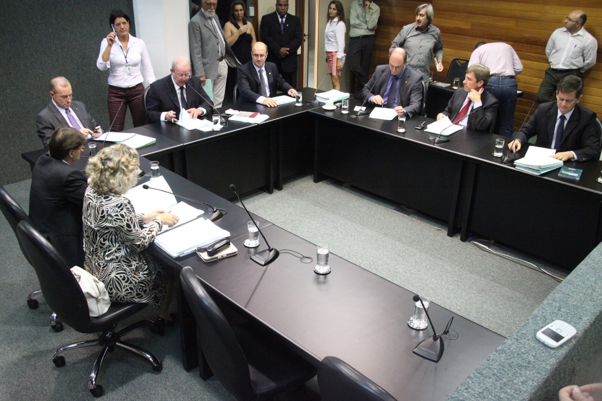 Comissão aprova fim de concurso público para cadastro reserva