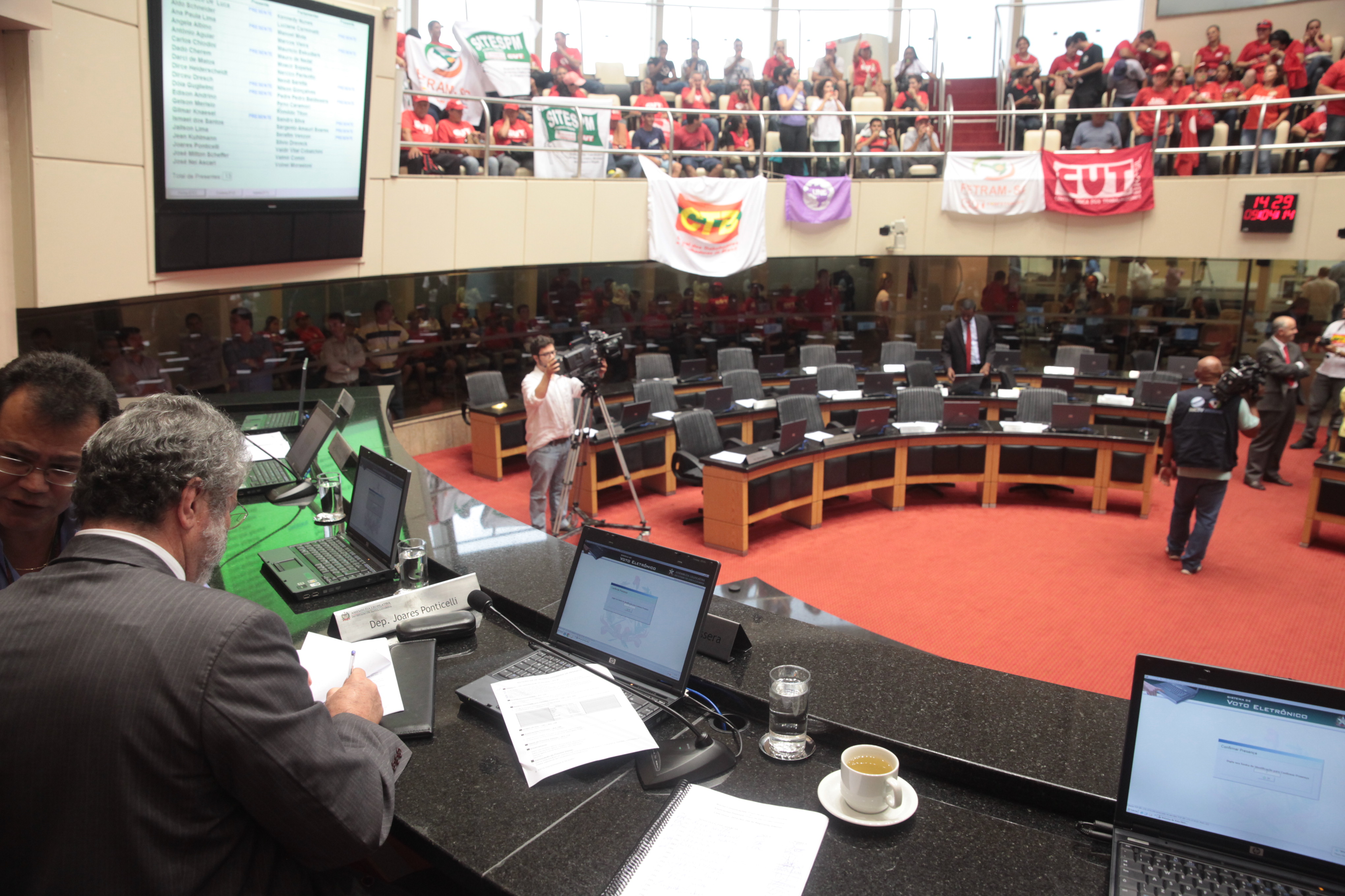 Sessão Ordinária - Plenário Osni Regis. Foto: Carlos Kilian / Agência AL