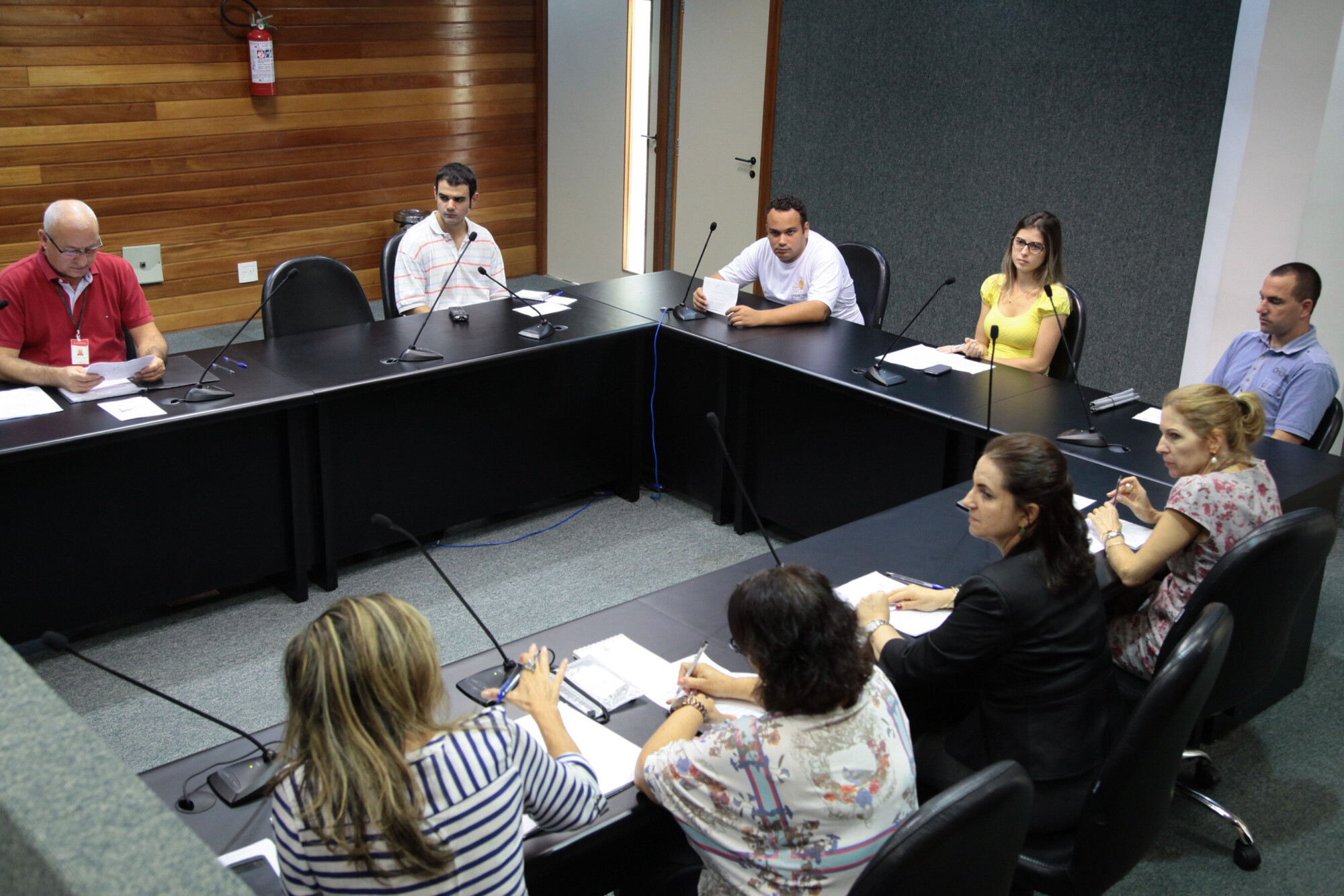 Programa Consciência Limpa discute ações para educação ambiental na Assembleia