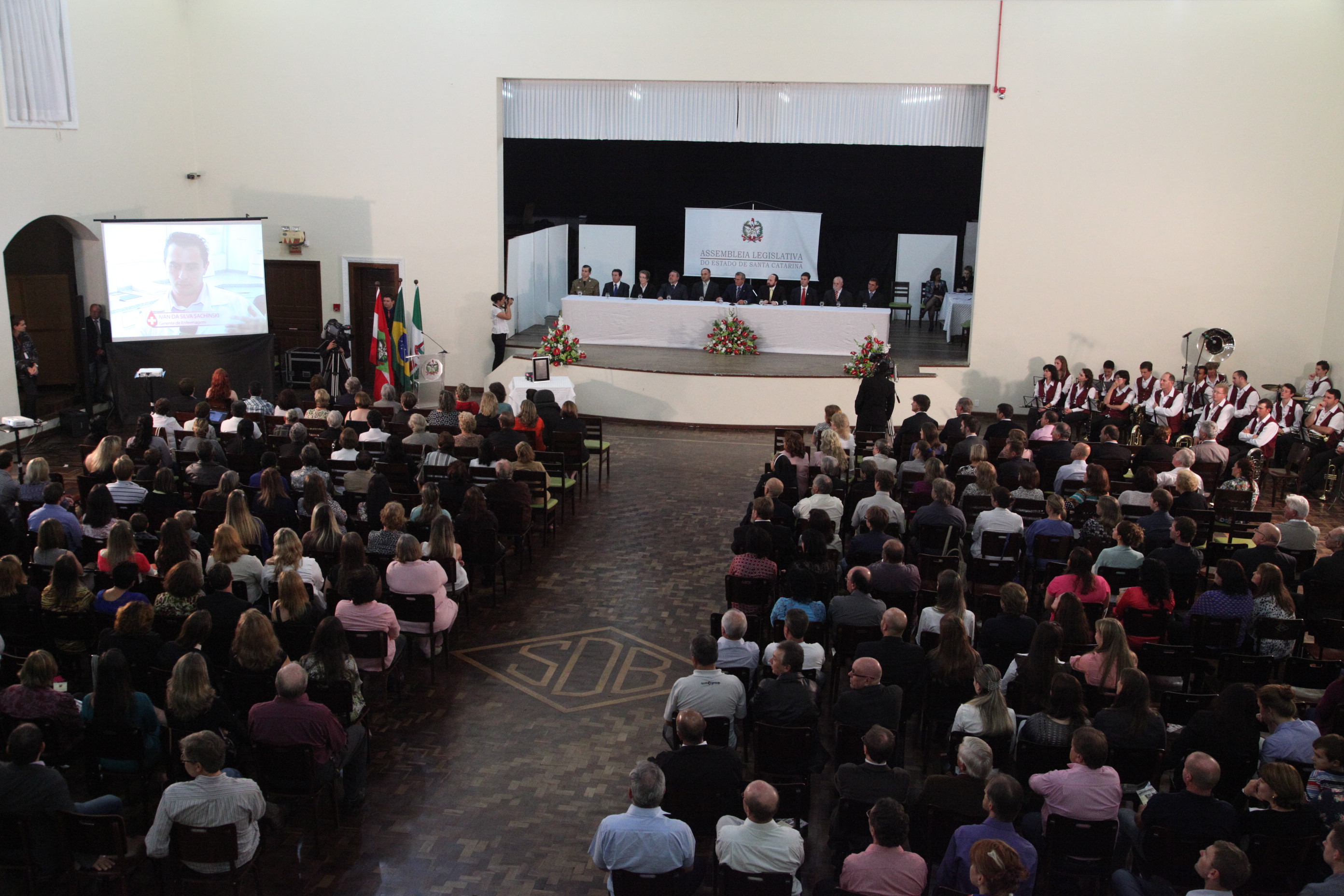 Sessão Solene em homenagem ao Hospital e Maternidade Sagrada Família