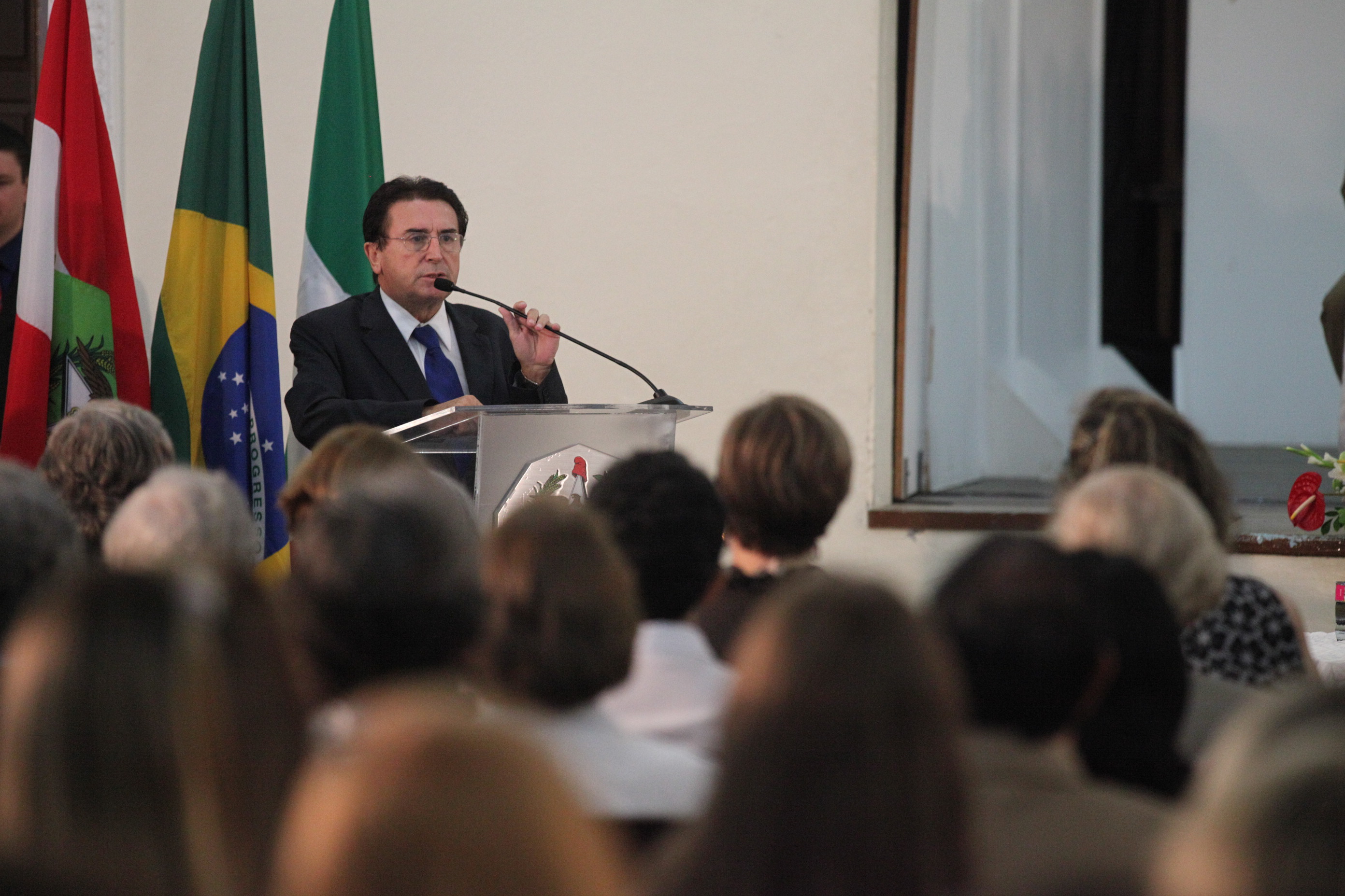 Sessão Solene em homenagem ao Hospital e Maternidade Sagrada Família