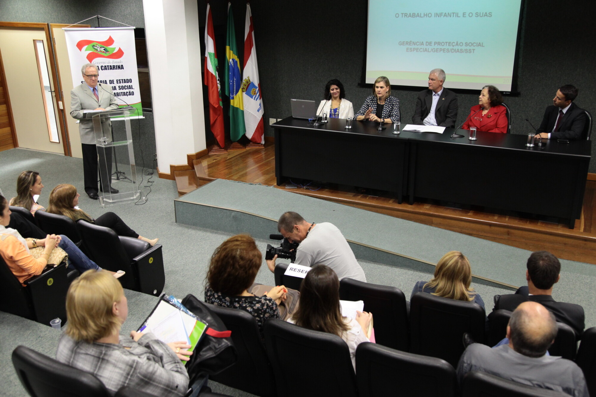 Erradicação do trabalho infantil é debatida na Assembleia Legislativa
