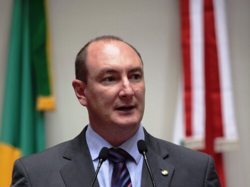 48 anos do PMDB: Mauro faz homenagem a vereador e prefeito