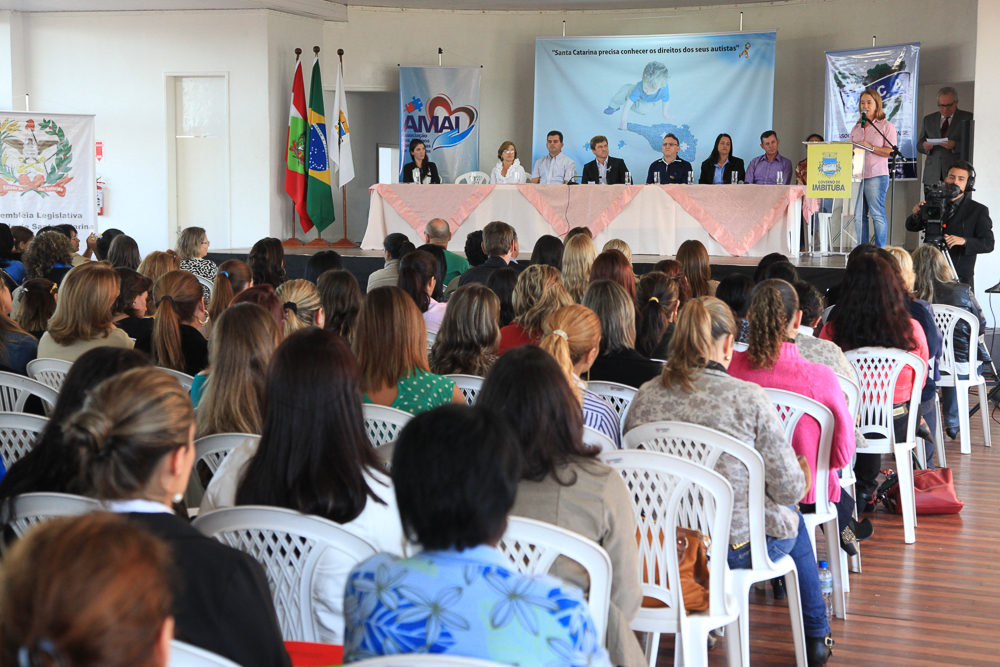 Seminário Descentralizado de Estudo e Conscientização sobre o Autismo - Imbituba - Foto: Juliana Stadnik / Agência AL
