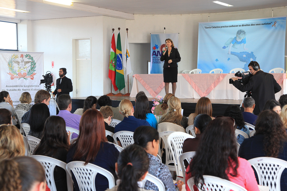 Seminário Descentralizado de Estudo e Conscientização sobre o Autismo - Imbituba - Foto: Juliana Stadnik / Agência AL