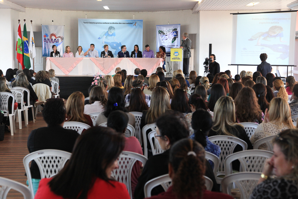 Seminário Descentralizado de Estudo e Conscientização sobre o Autismo - Imbituba - Foto: Juliana Stadnik / Agência AL