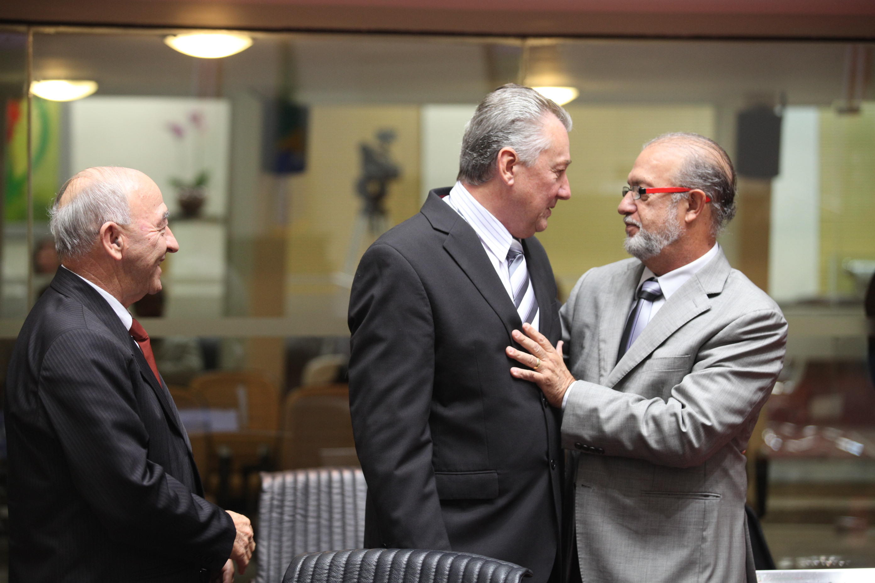 Sessão Plenária - Deputados Taxista Voltolini, Eni Voltolini e Nilson Gonçalves
