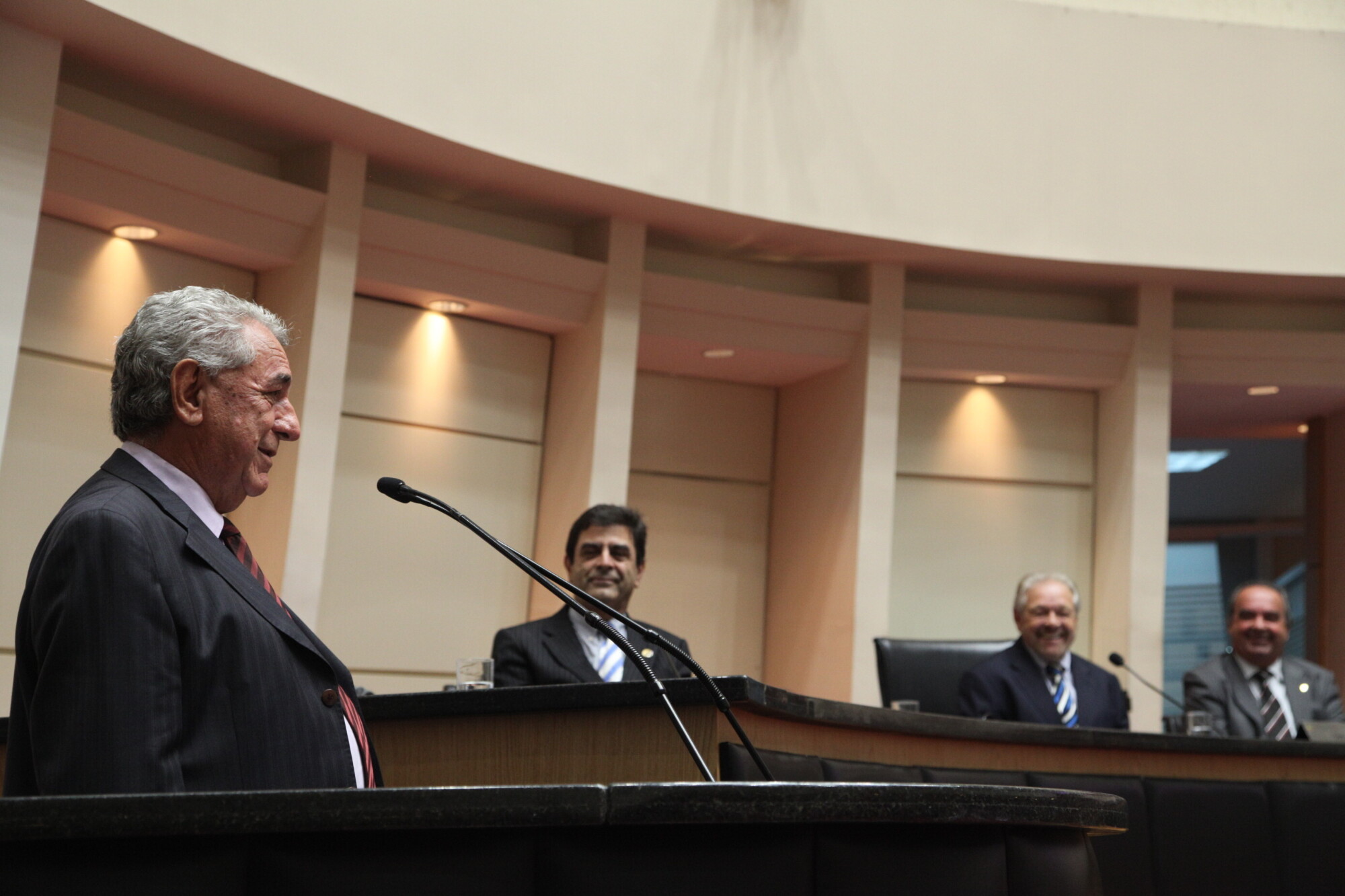Assembleia homenageia empresário Dimas Arnoldo da Silva com sessão especial