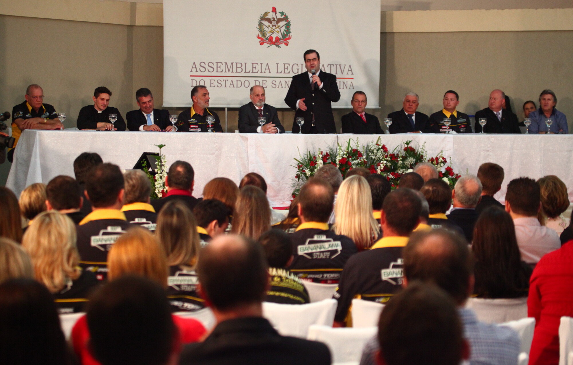 Recordista no Guinness Book, Bananalama recebe homenagem da Assembleia